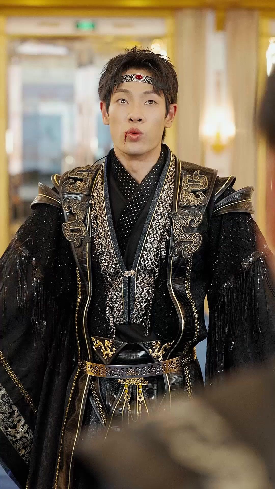  Satpam Yang Punya 3 Tunangan Cantik 