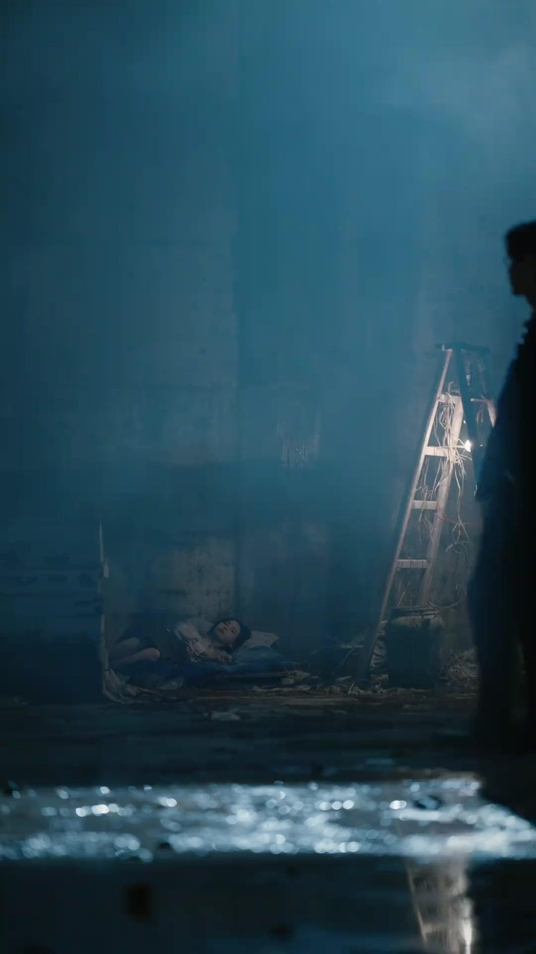 Ona Yaklaşmak İstedim