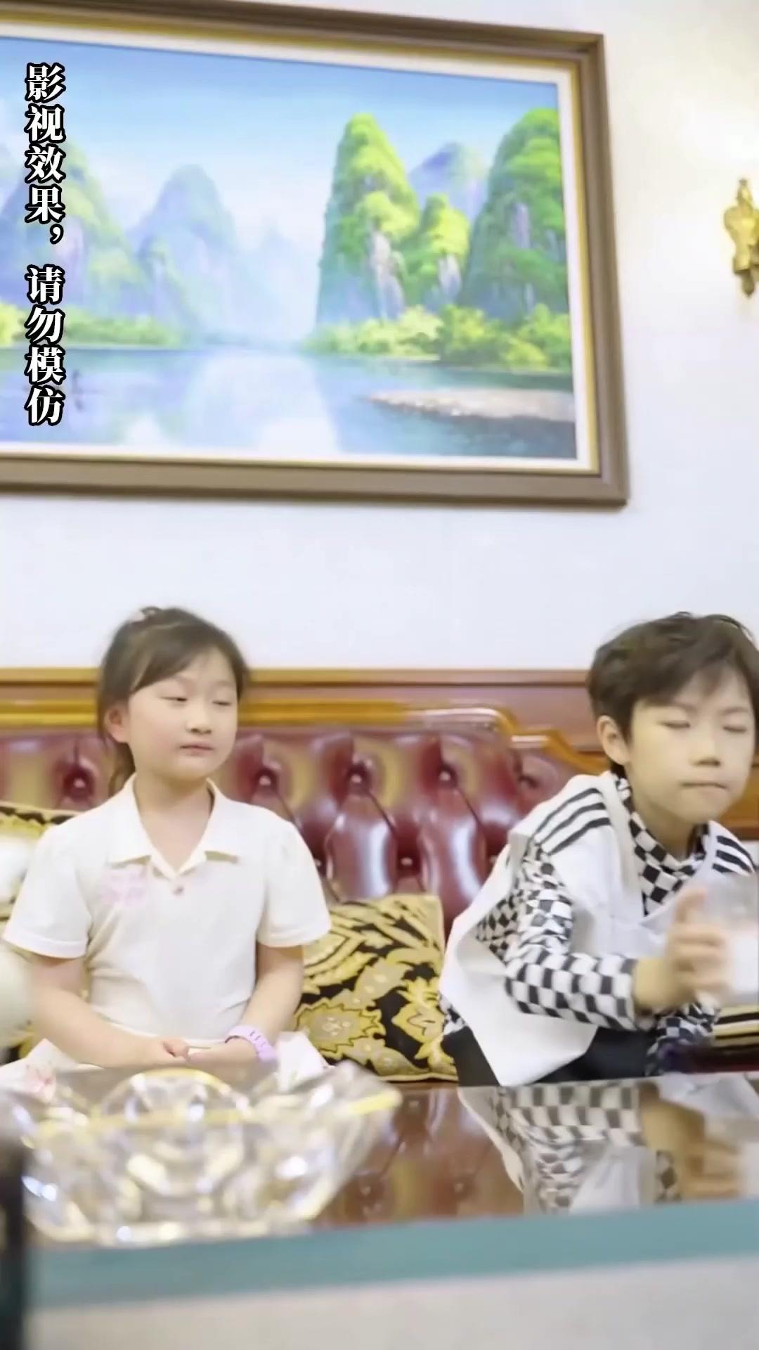 CEO & Manja: Cinta Direbut Si Kecil