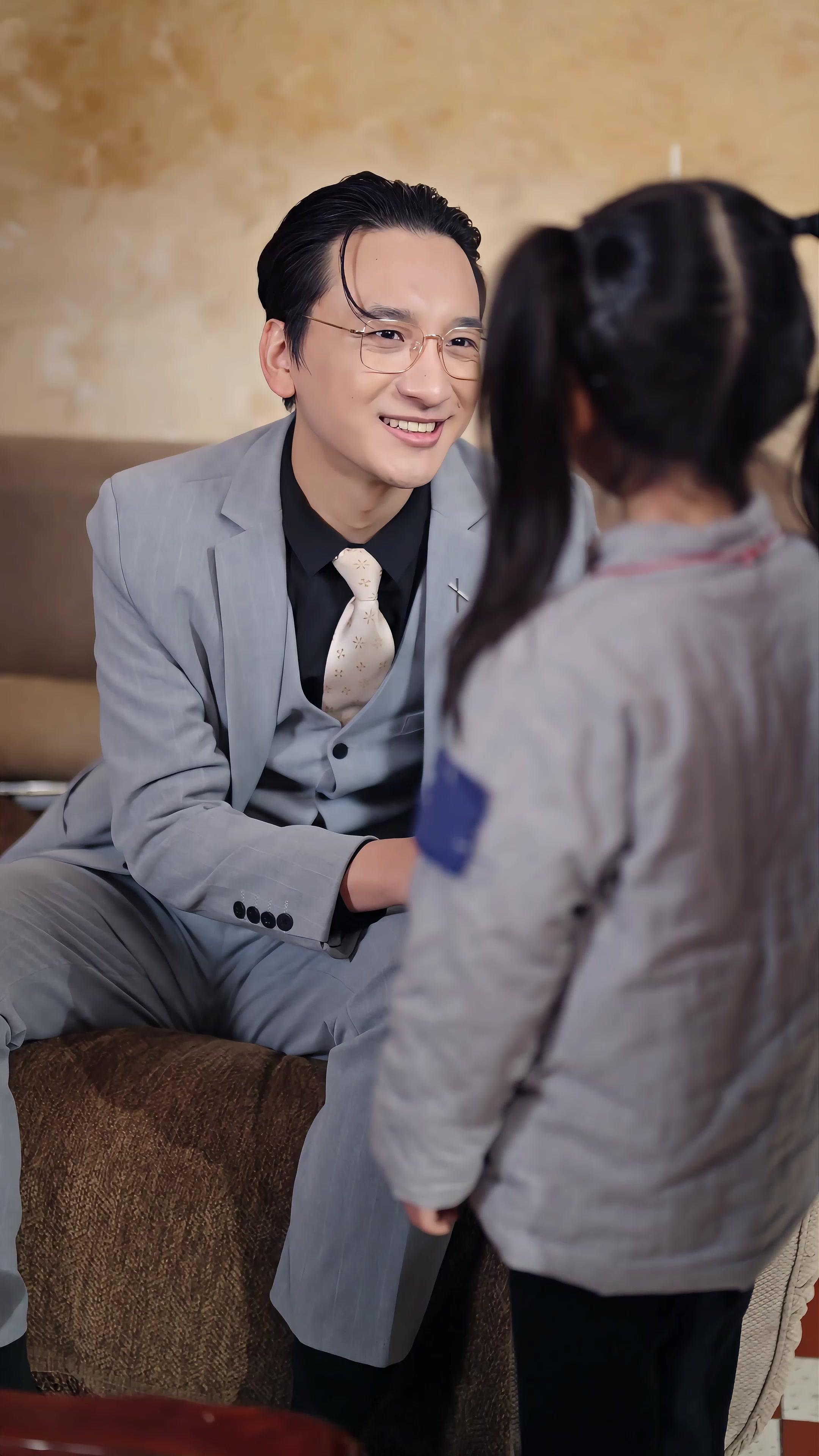 Bé Rồng Đến Chúc Phúc