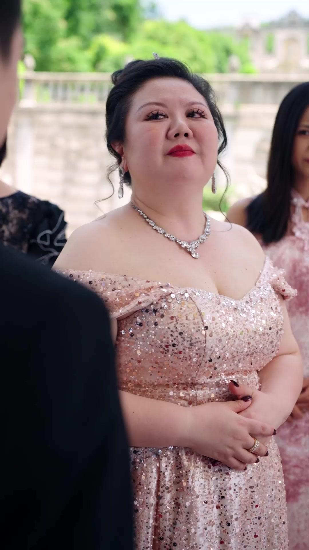 APRÈS LE DIVORCE, IL M'AIME FOLLEMENT