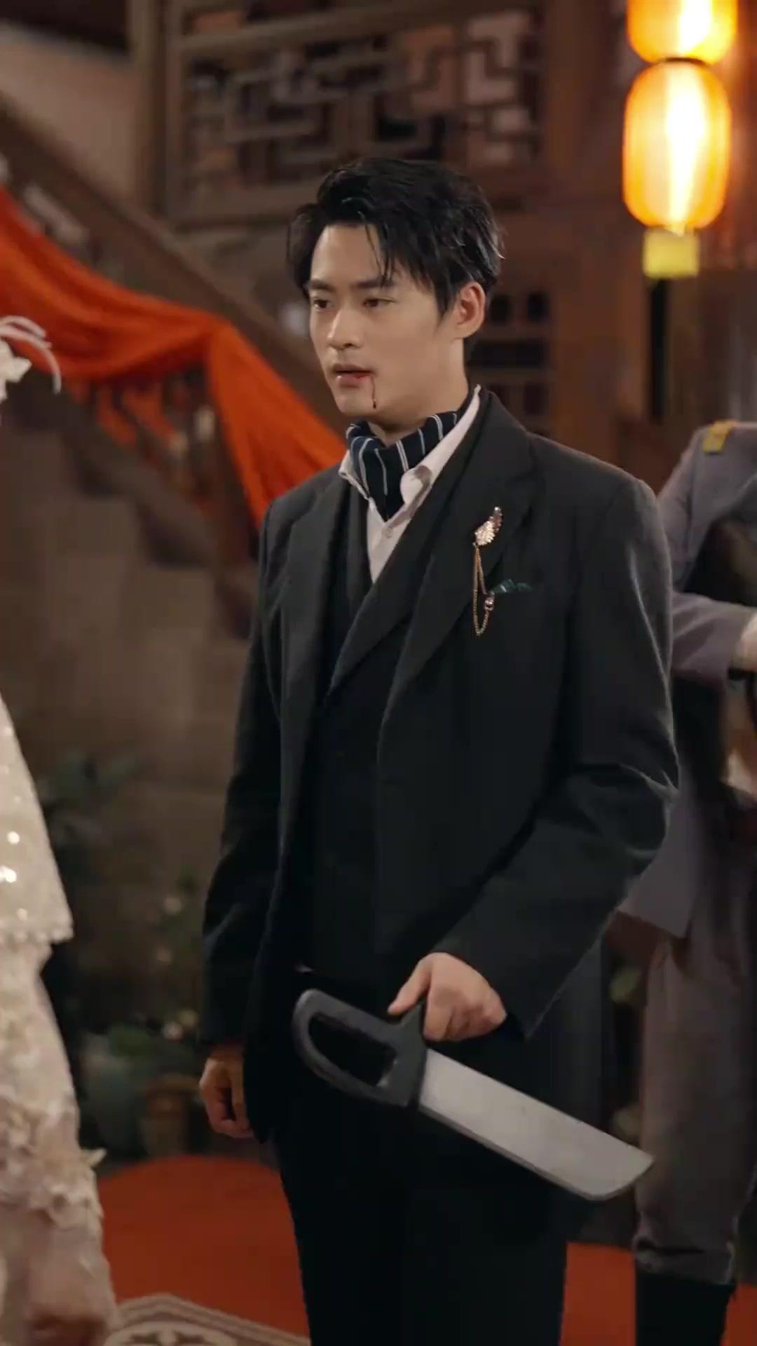 Catatan Naiknya Penglima Raka