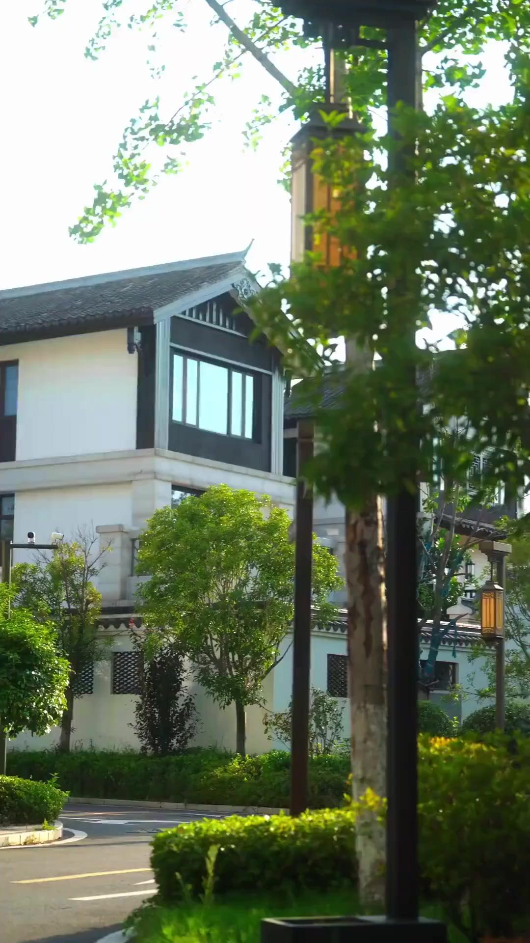 (Doblado)La chica de su infancia