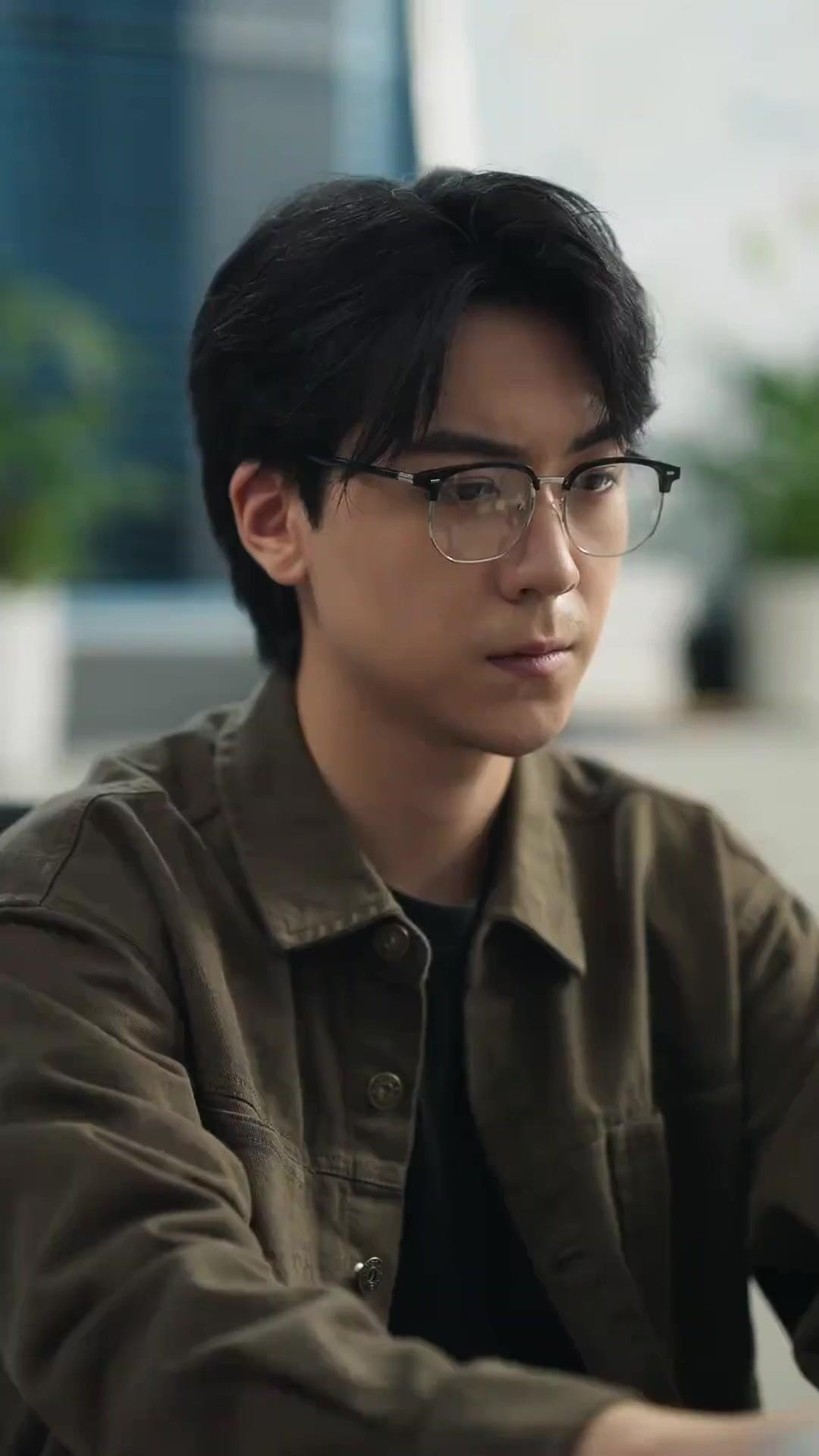 Her Ex Is a Tech Tycoon