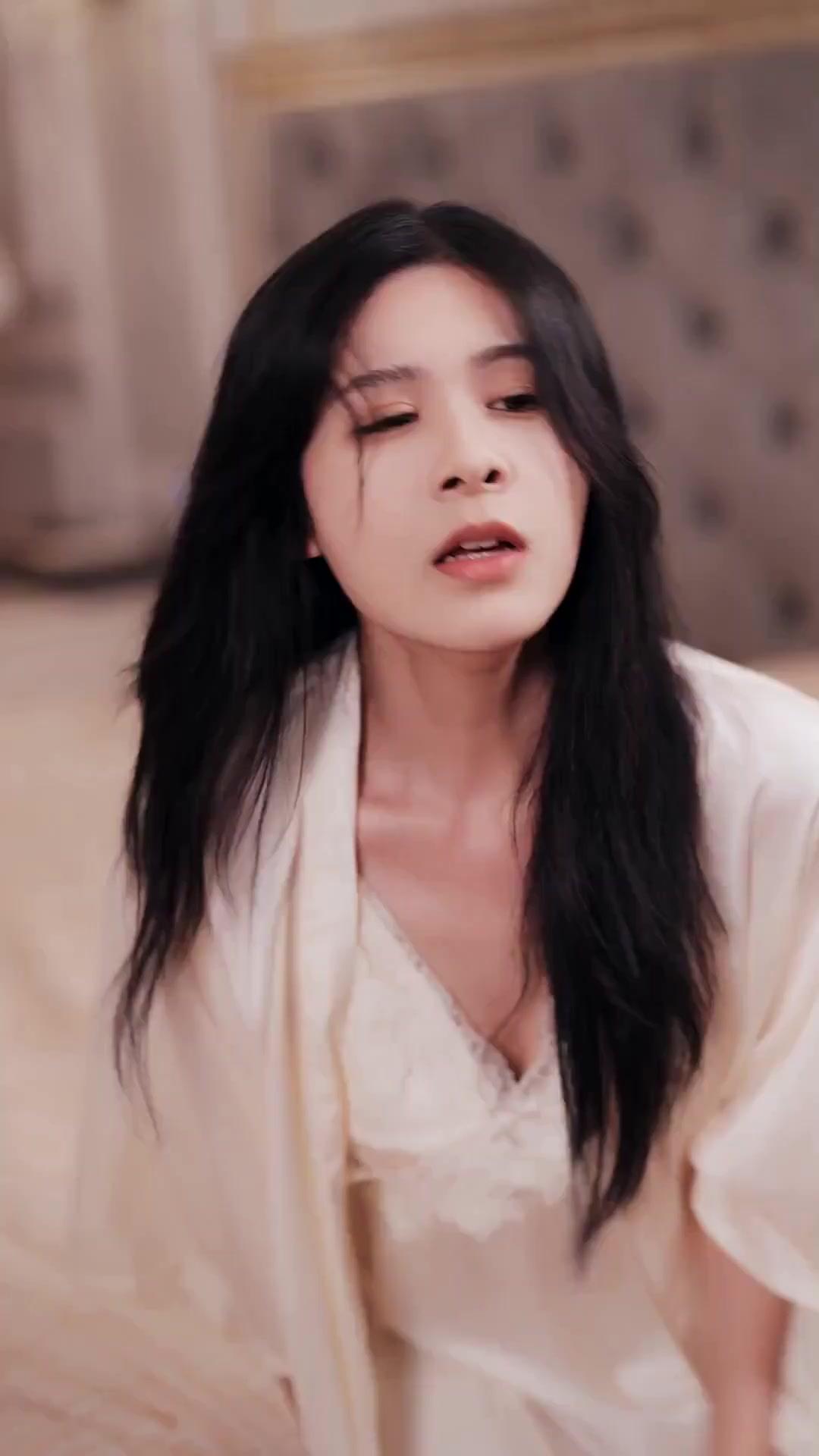 (Dubbed) System's Ultimatum: Love Me, Boss Lady!