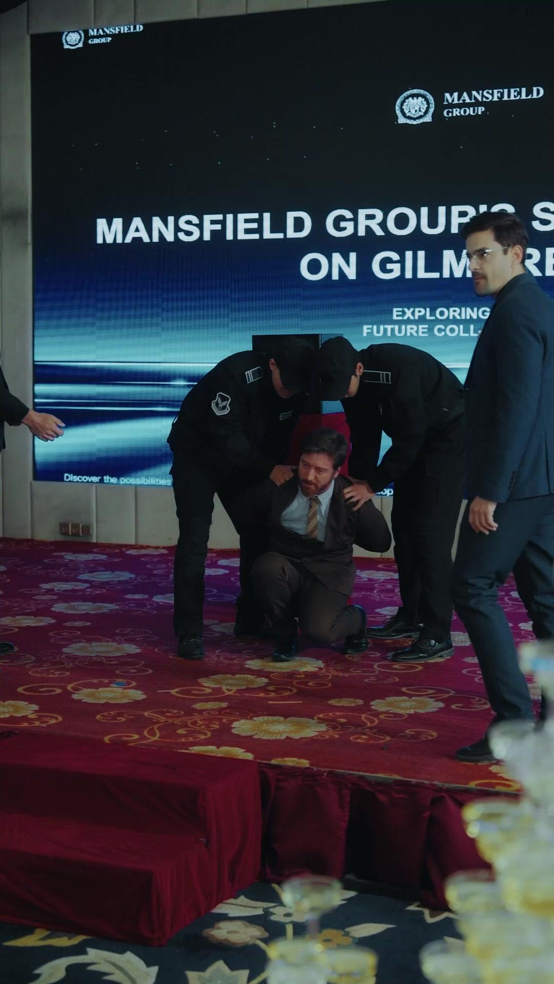 King Returns on Christmas Eve