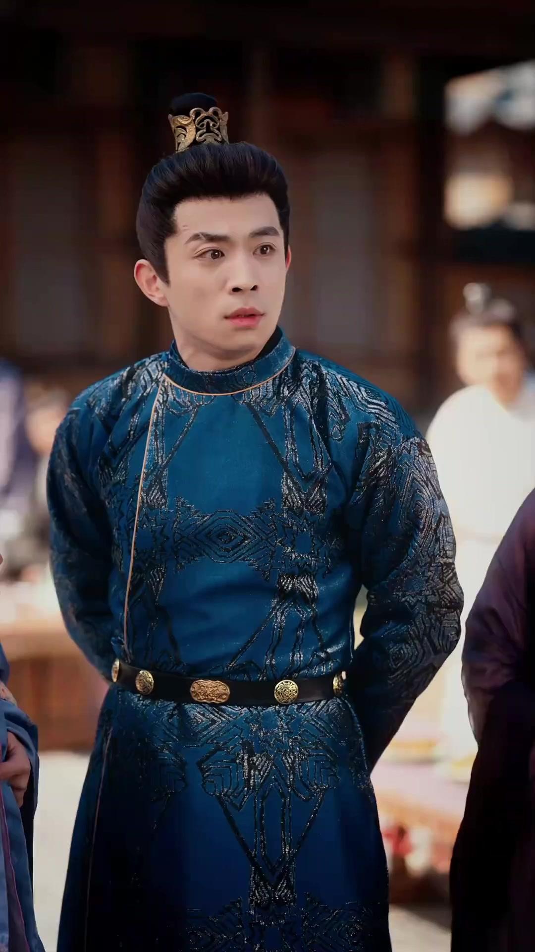 Scum's Out, Crown's In!