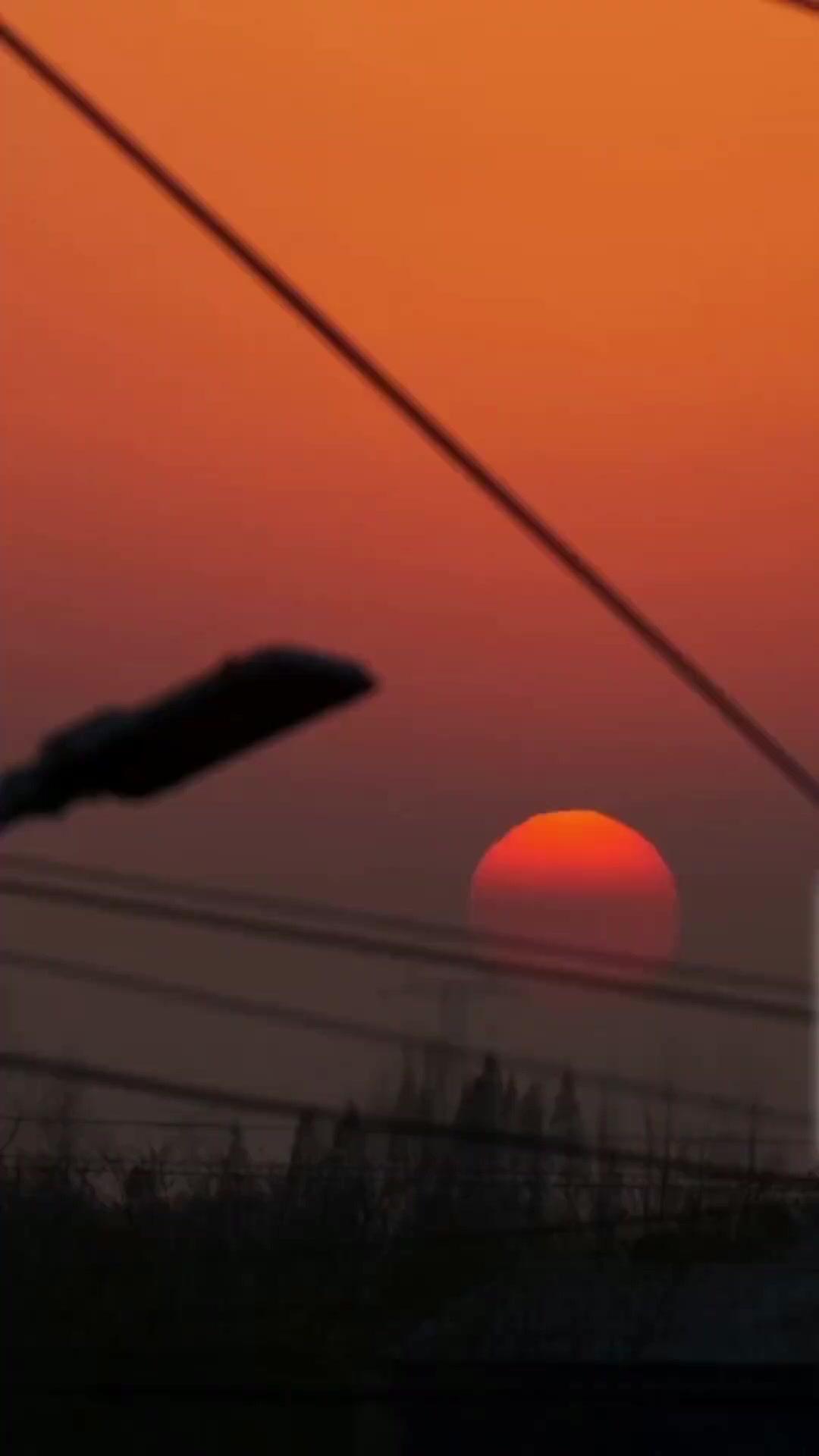 الهاربة من القدر