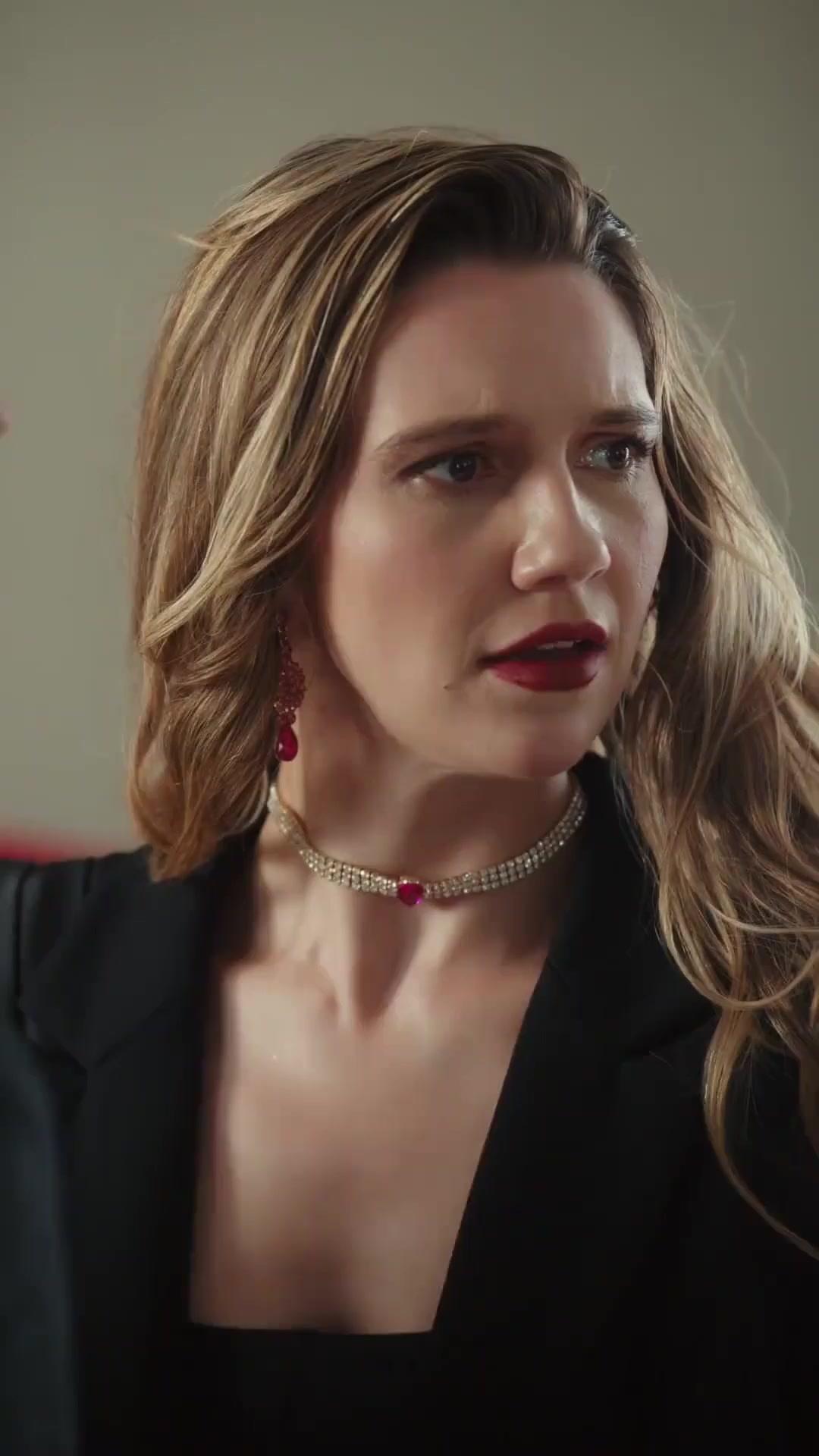 (Doblado) Presa en jaula dorada