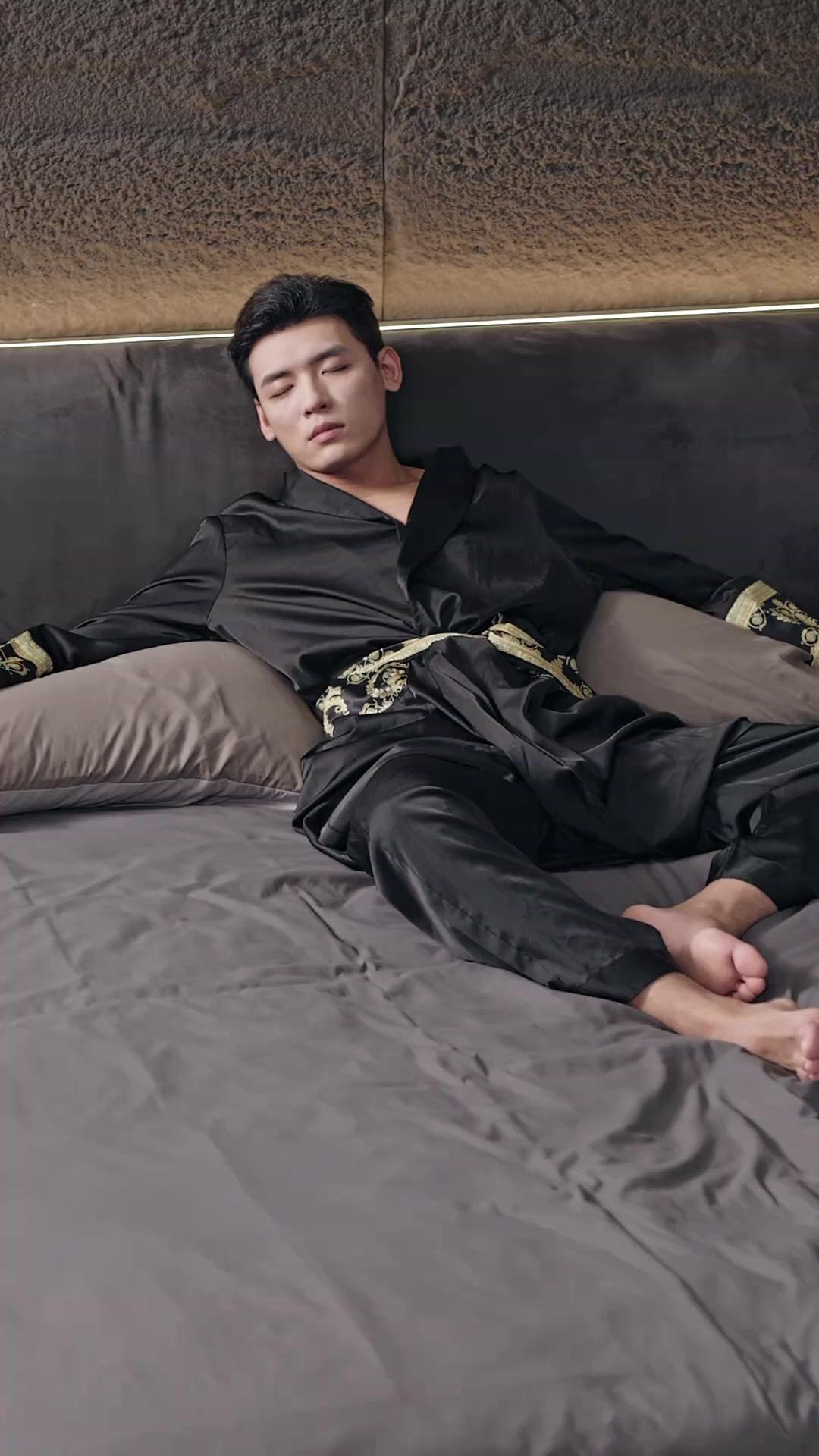 Namorada Falsa é CEO