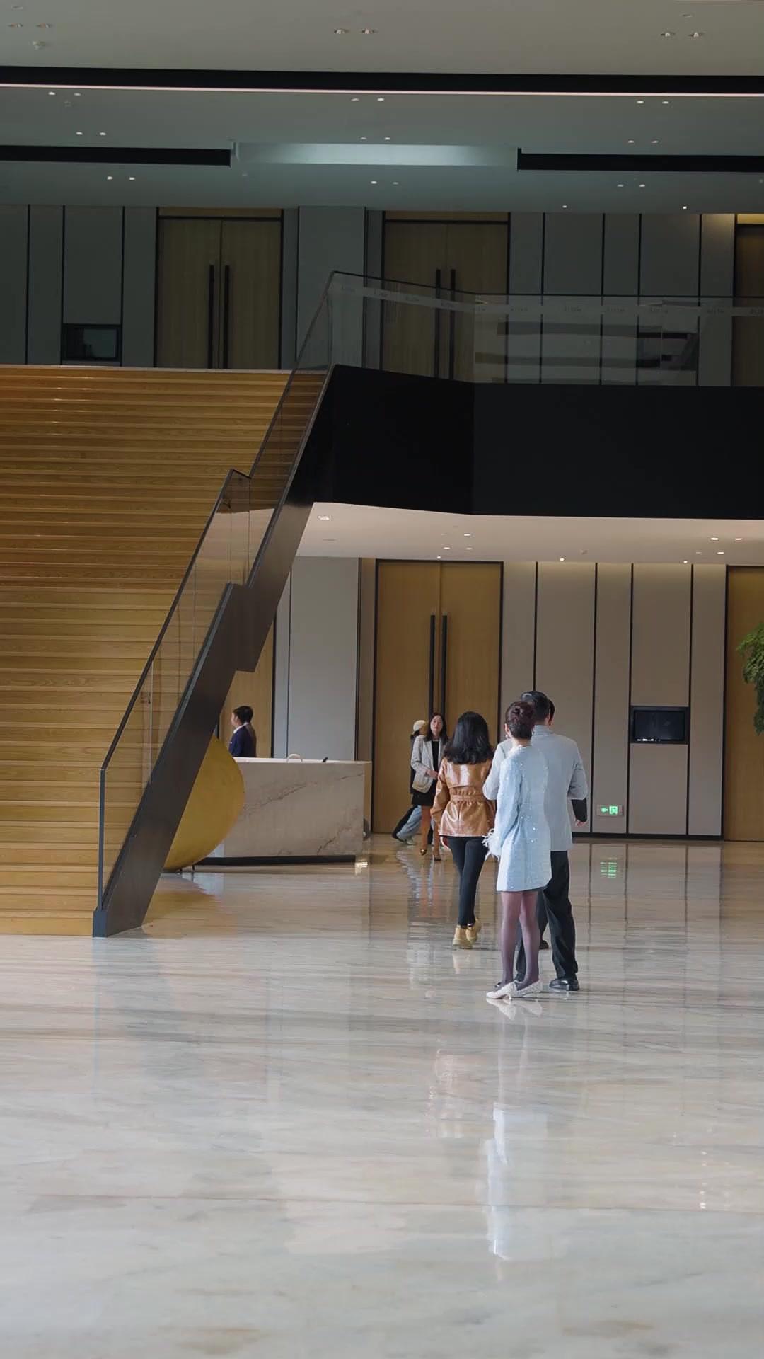 覺醒透視眼後我變成搶手貨