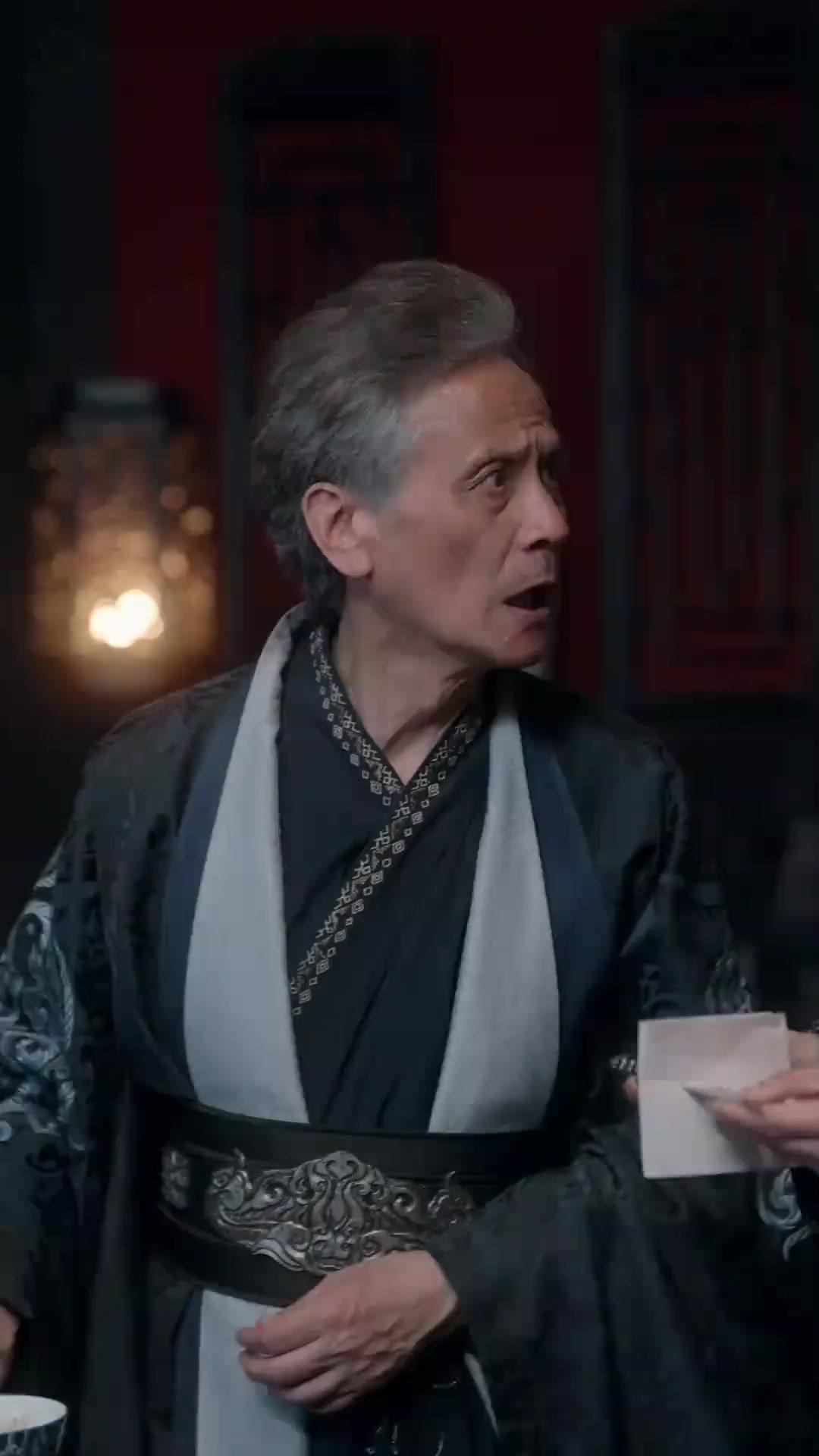 (Doblado)Honor bajo la sombra