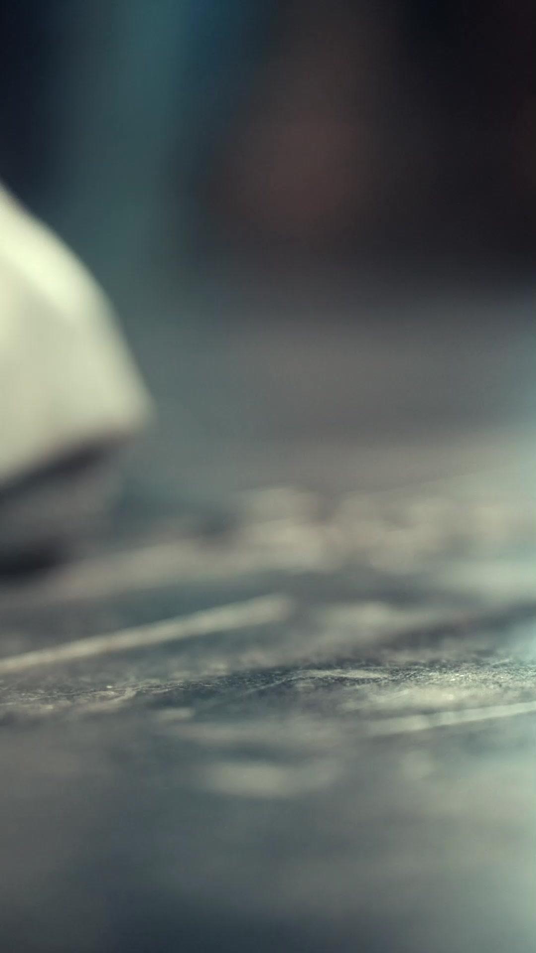 100 MISSIONS OU PÉRIR