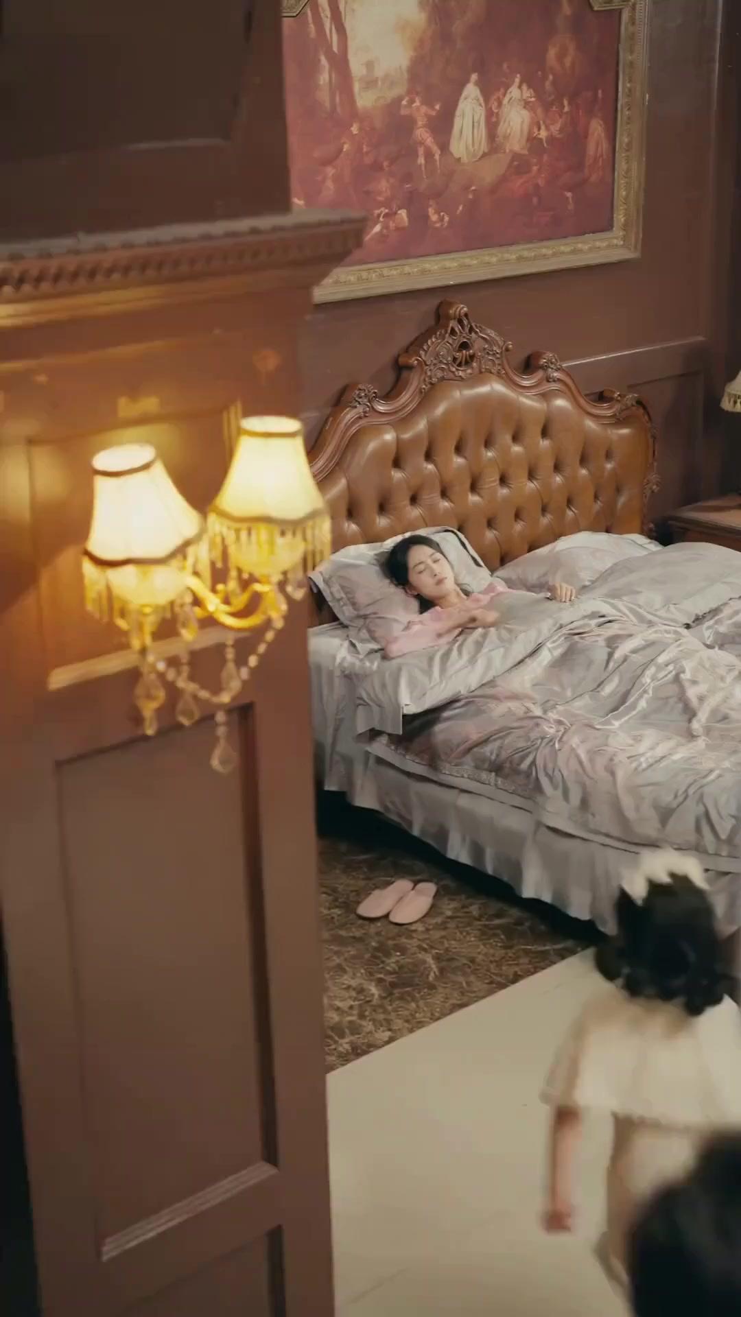 Komandan, Putrimu Tukang Sepatu