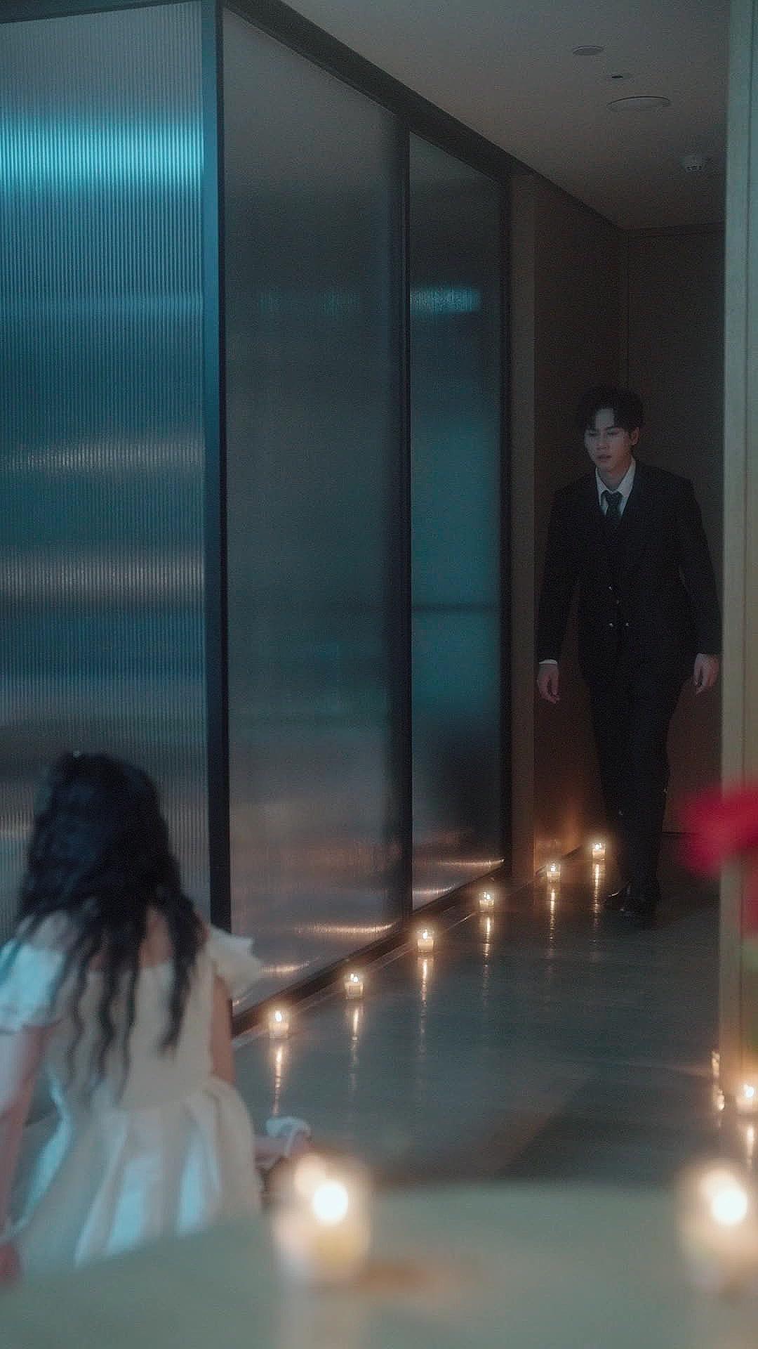 COPINE PAYANTE, ÉPOUSE OUBLIÉE