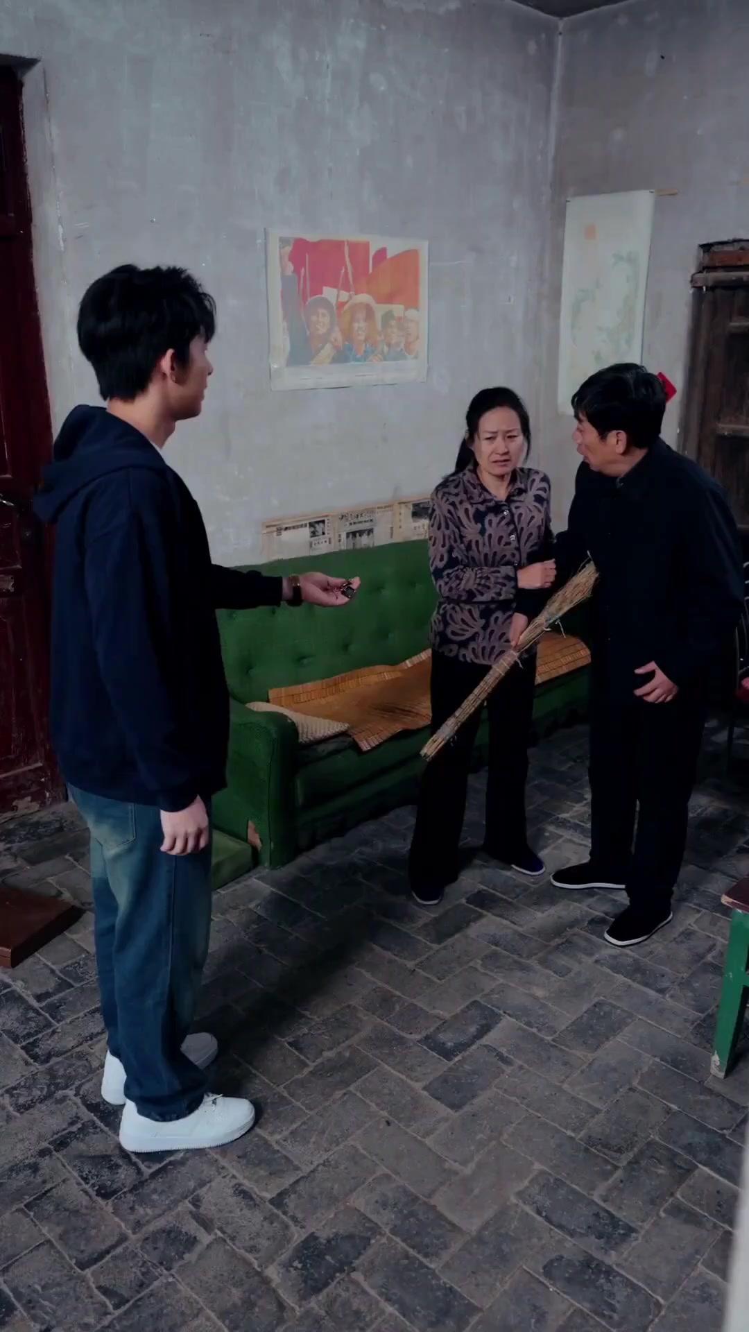 (Dubbed) Ms. CEO vs. Mr. Trash Husband 2.0