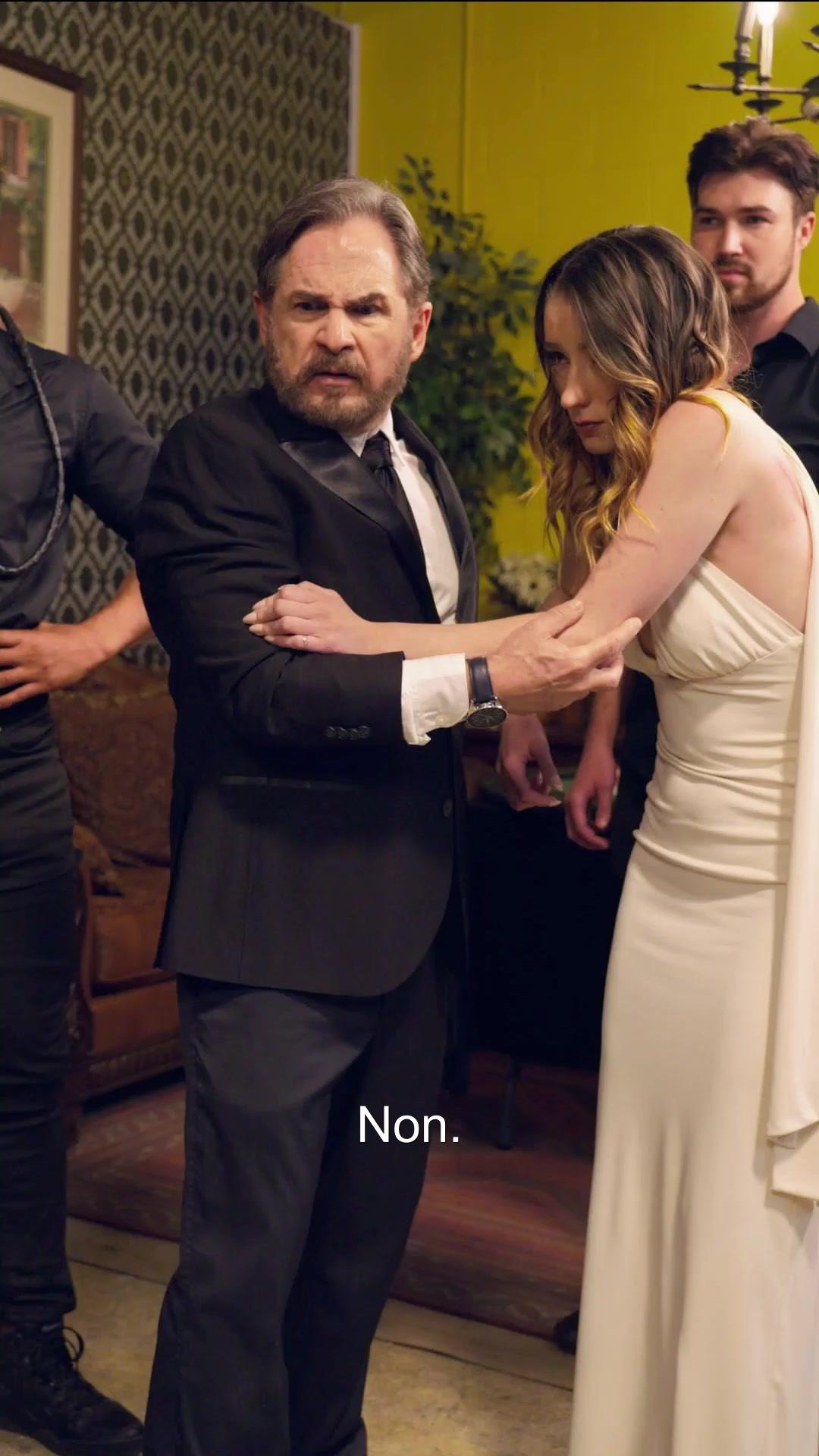 (Doublage)PAPA MAFIA : SES 6 SURPRISES