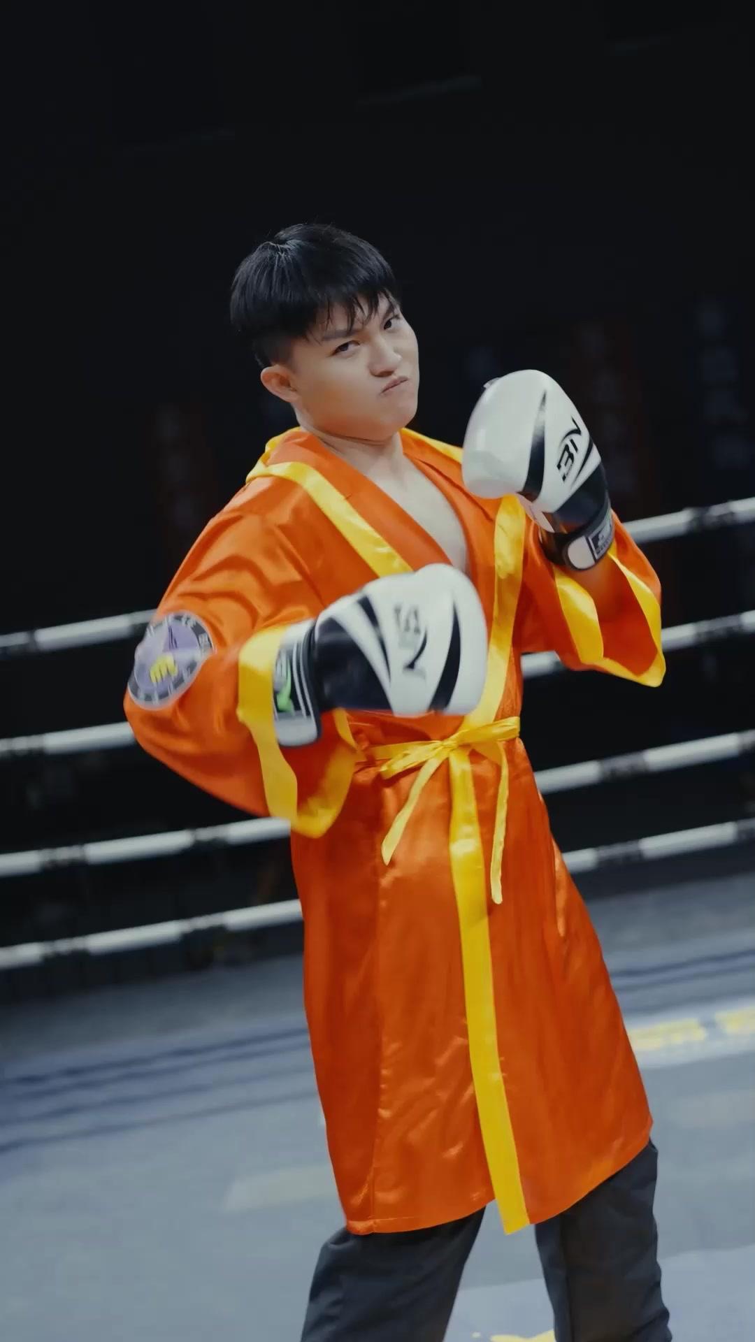 Raja Tinju! Dua Naga di Ring