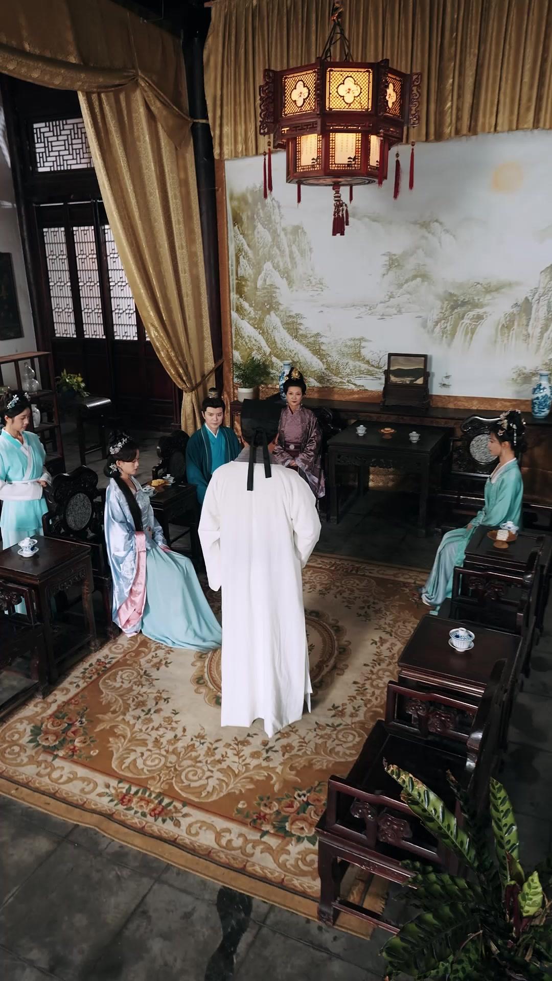 Kiss or Kill: The Consort's Return