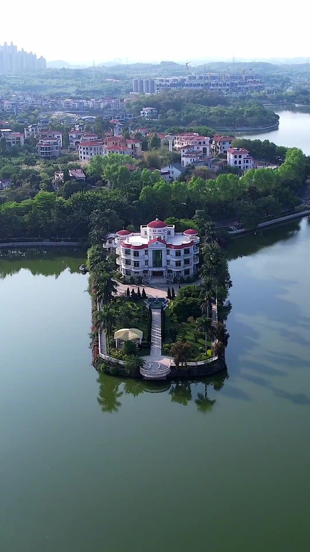 Bulut ve Deniz Arasındaki Mesafe