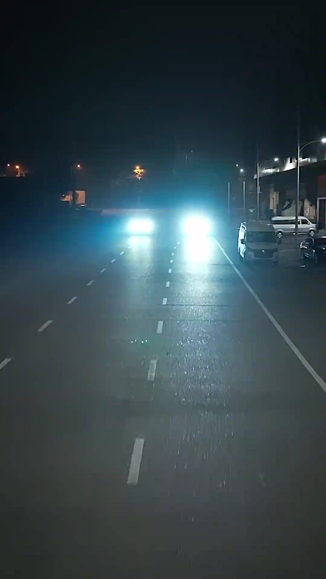 Lâminas na Escuridão