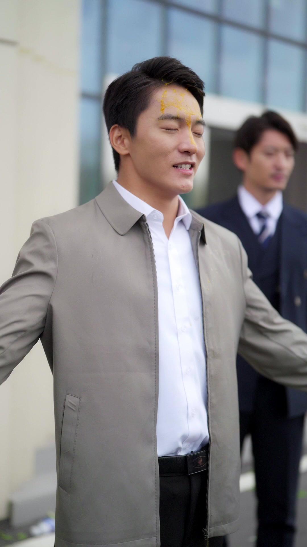 Kekuasaanku Bisa Hancurkanmu