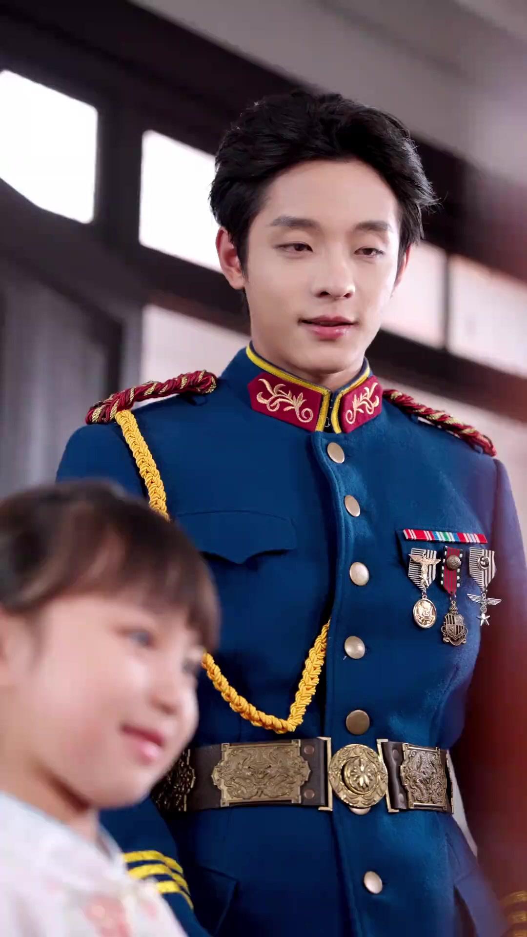 LA FILLETTE QUI DÉFIAIT LE DESTIN