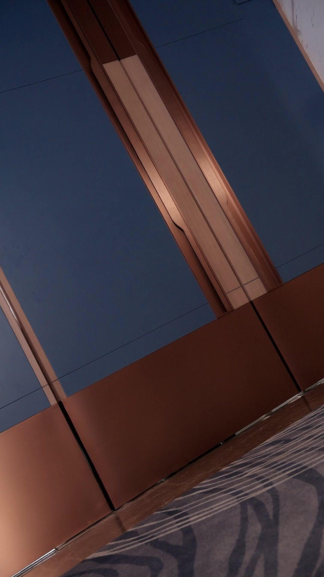 MARIAGE : RÉVEIL DE REINE