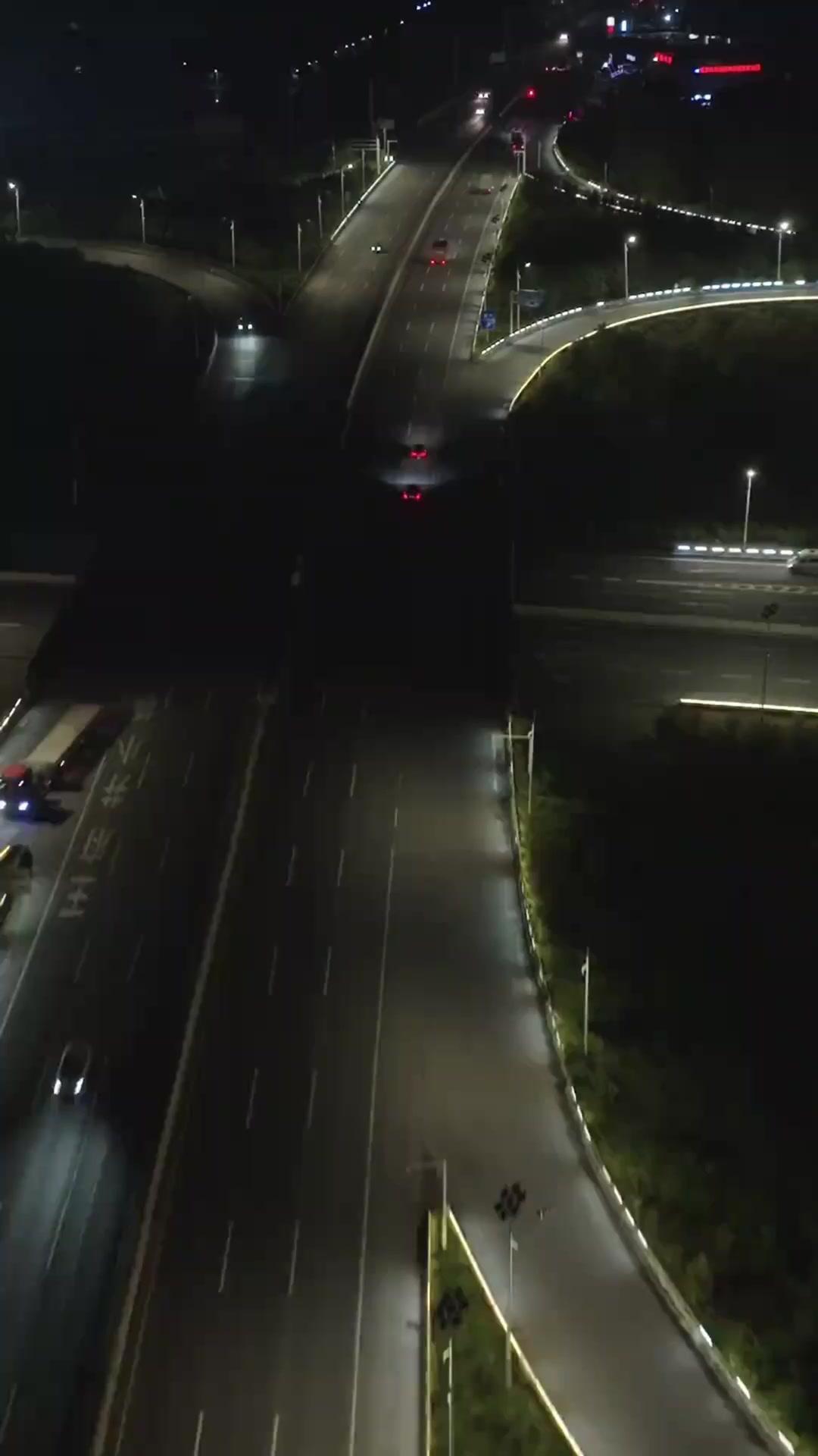 Identitas yang Terbongkar