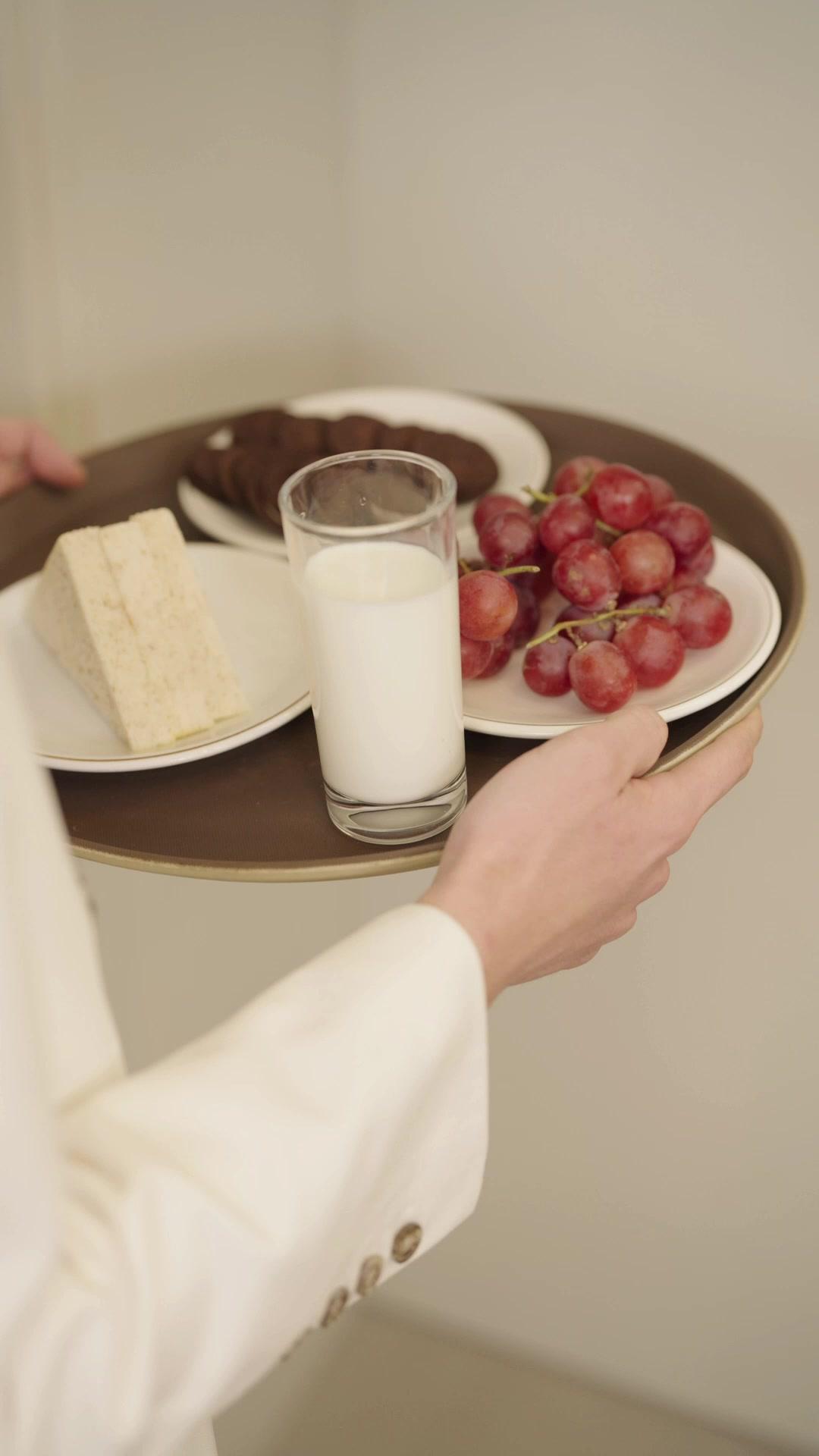 Jiwaku Jenderal, Tubuhku Istri CEO