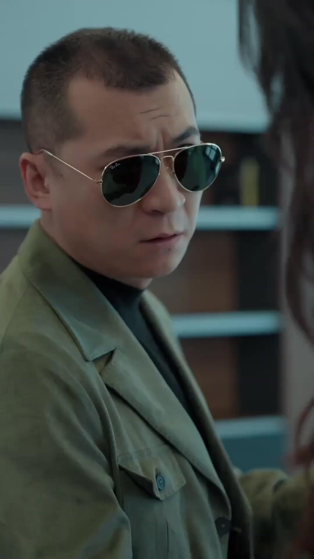 (พากย์เสียง) สายใยรักบอดี้การ์ด