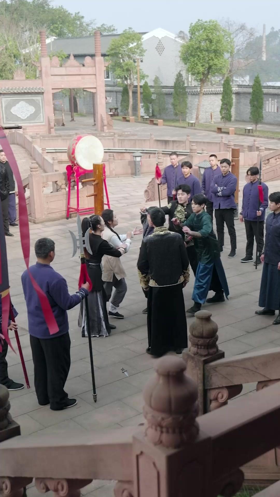 La perla dipinta tra le nuvole