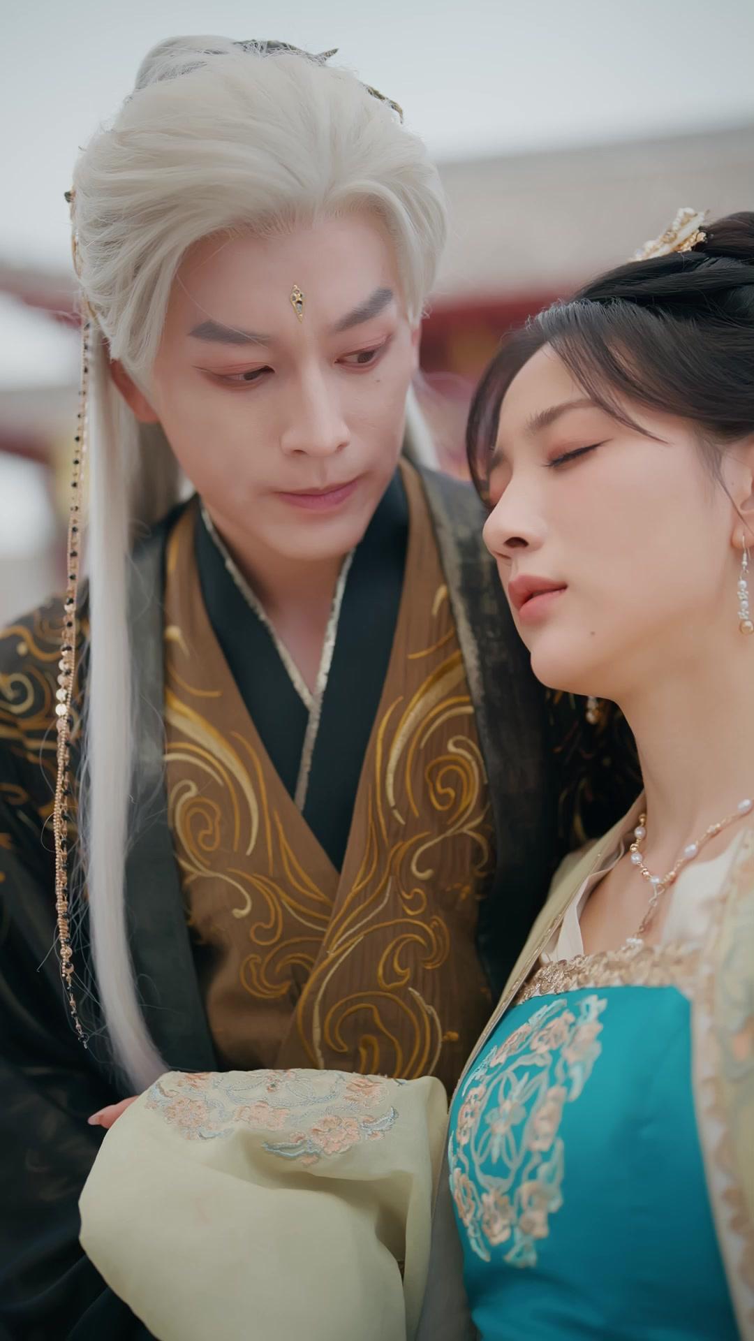 Güzel Prenses ve Kurt Kralı