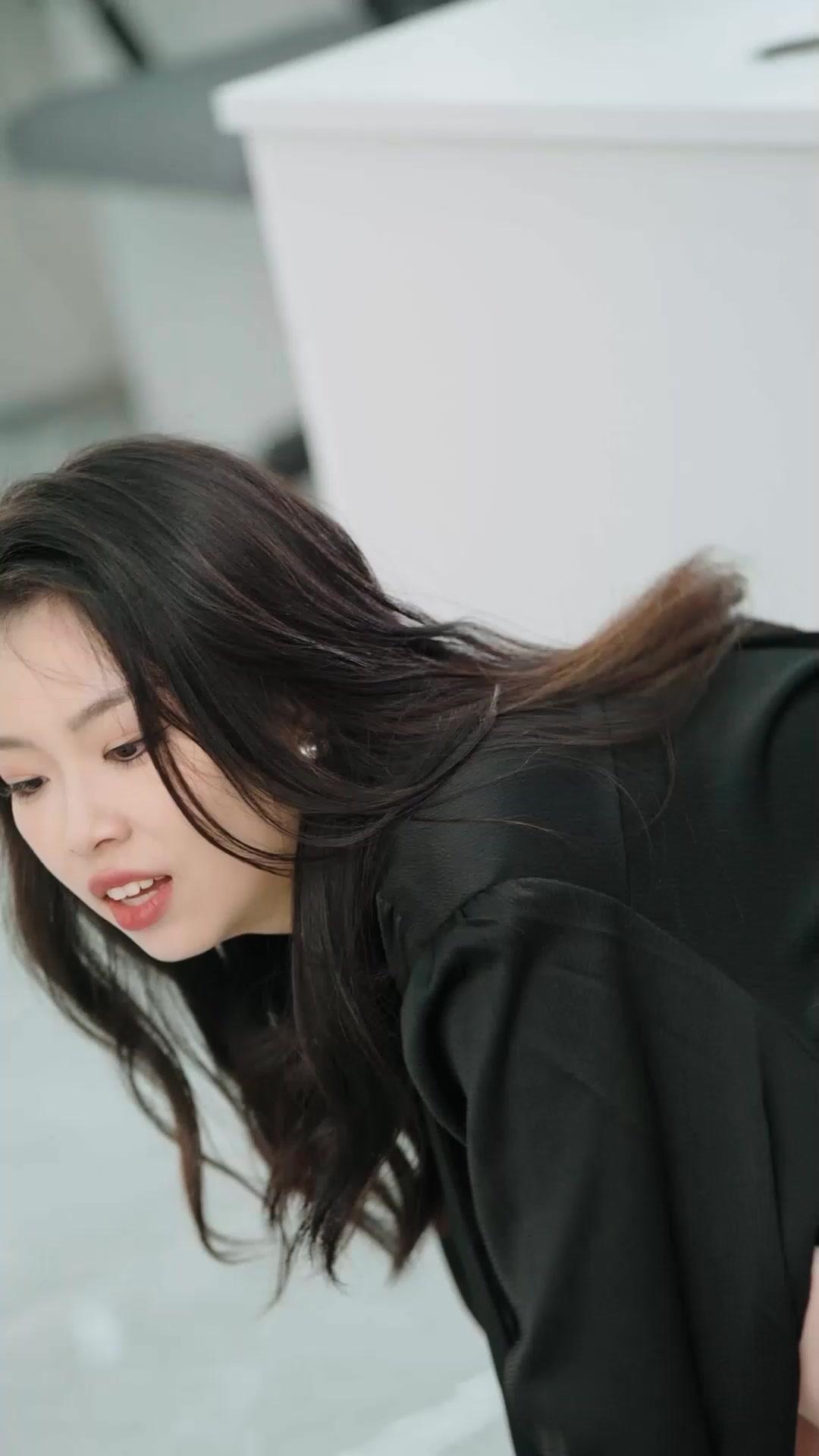 Kaan Bey eziyet etmeyin, siz aslında kardeşsiniz!