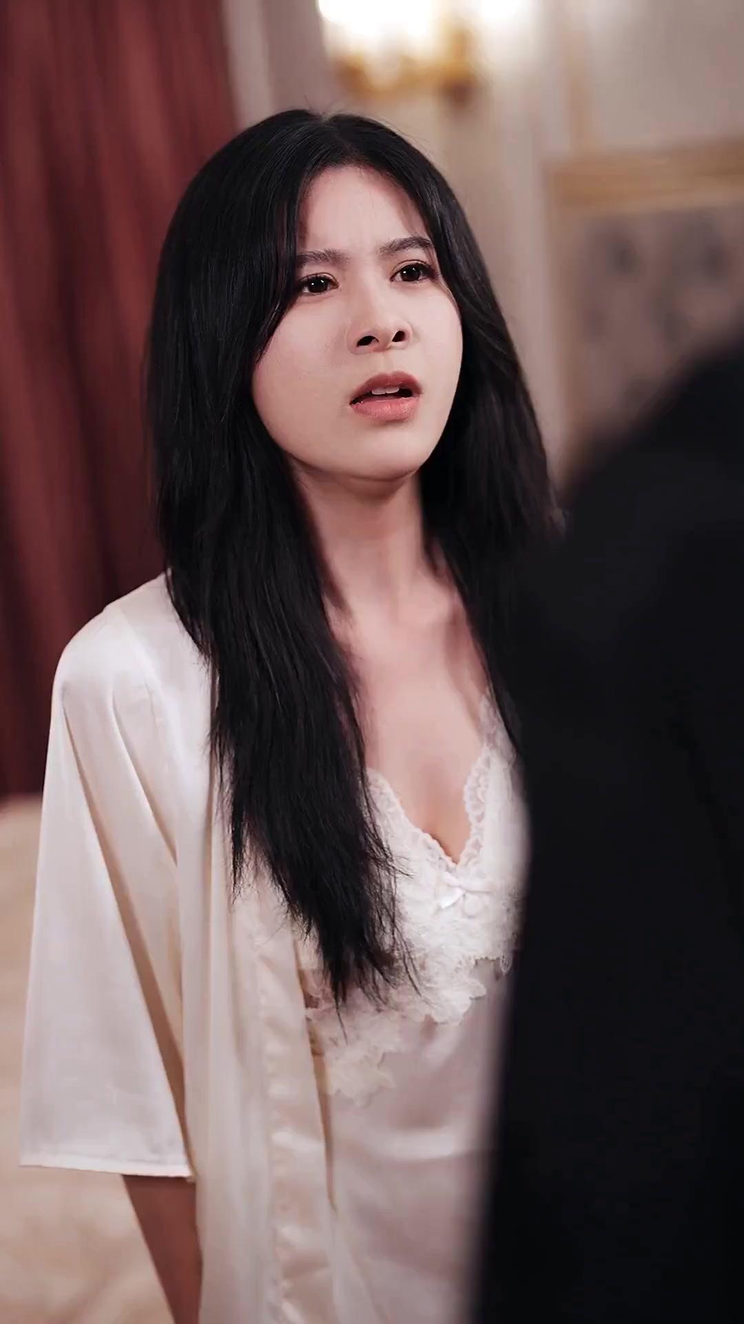 (Dubbed) System's Ultimatum: Love Me, Boss Lady!