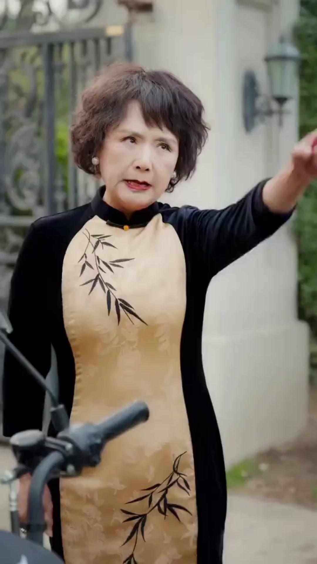 The Real Madame Spares NO ONE!