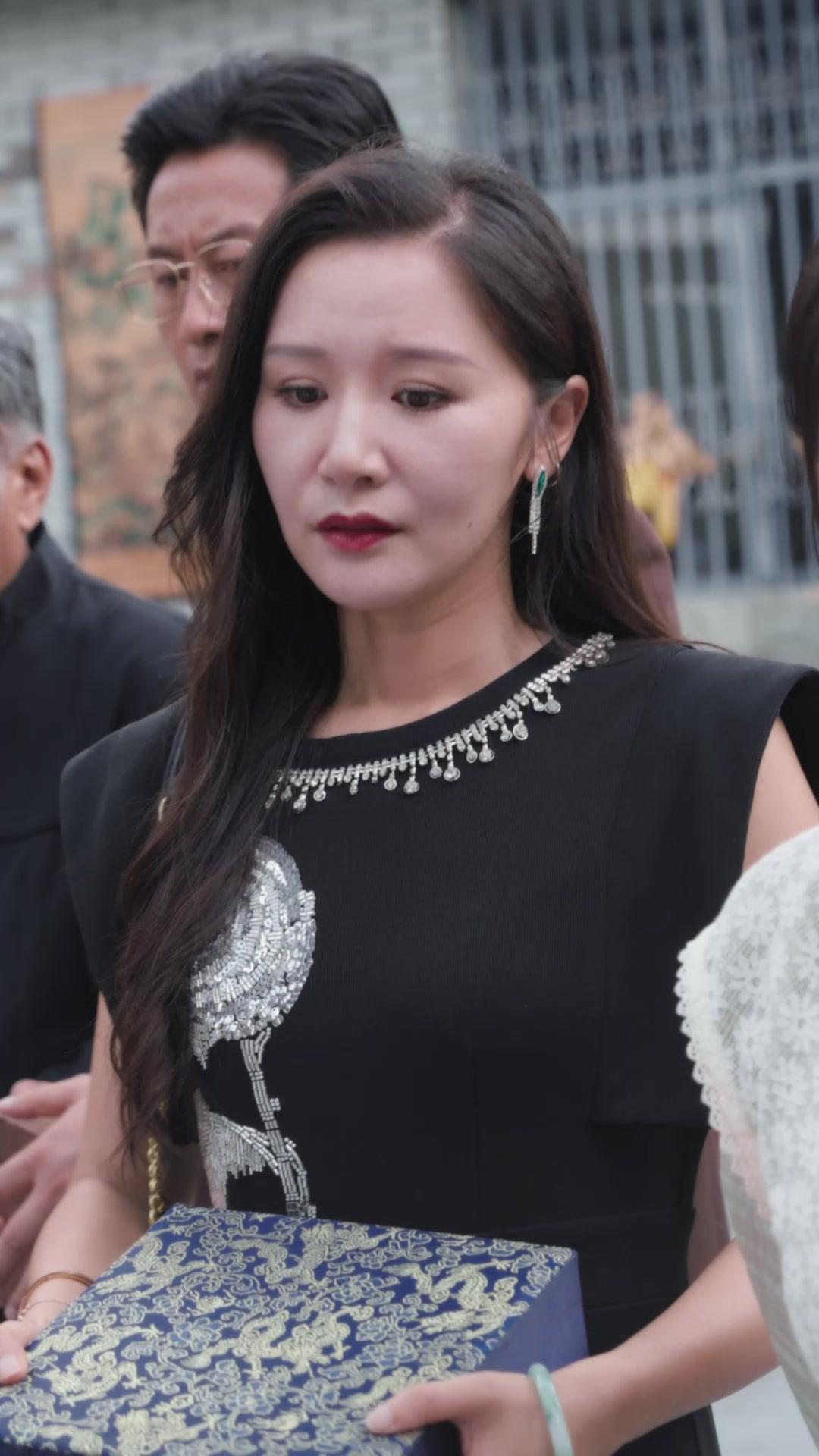 診所小妹竟是傳說級醫神