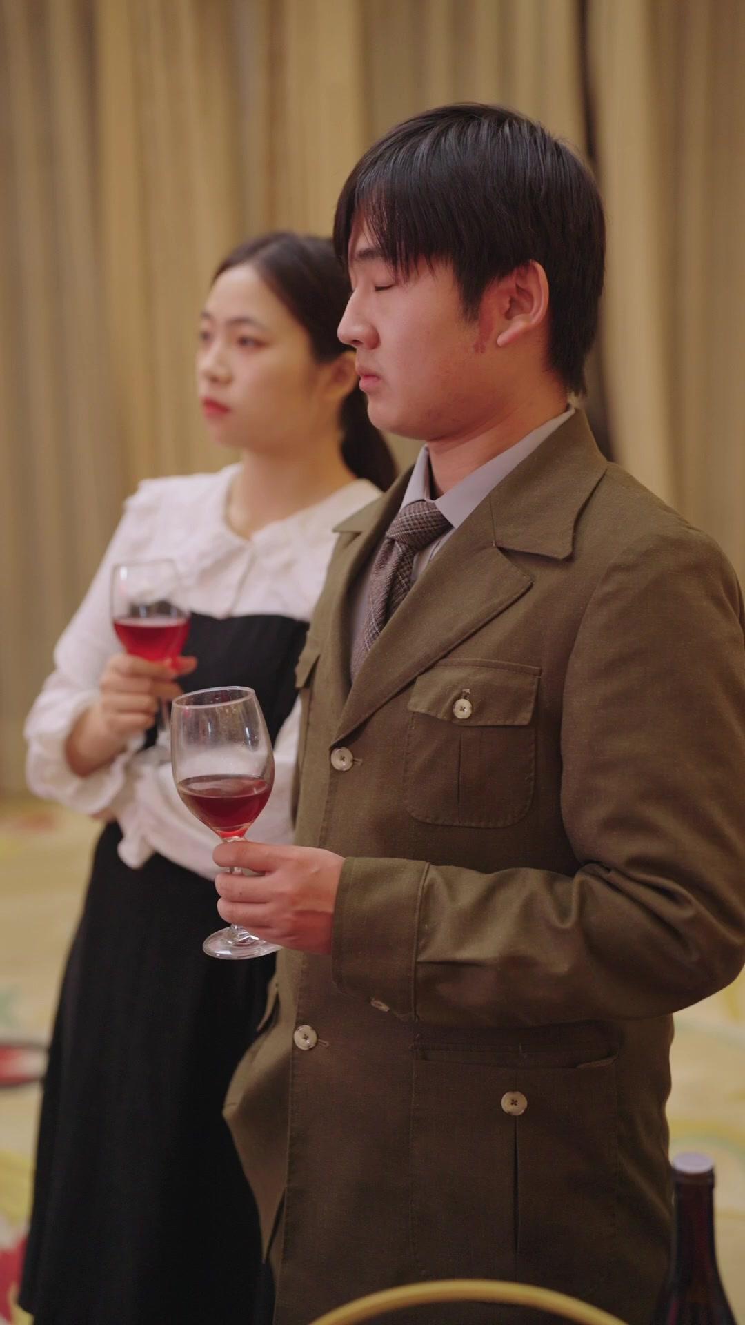 Jenseits der Berge und Meere