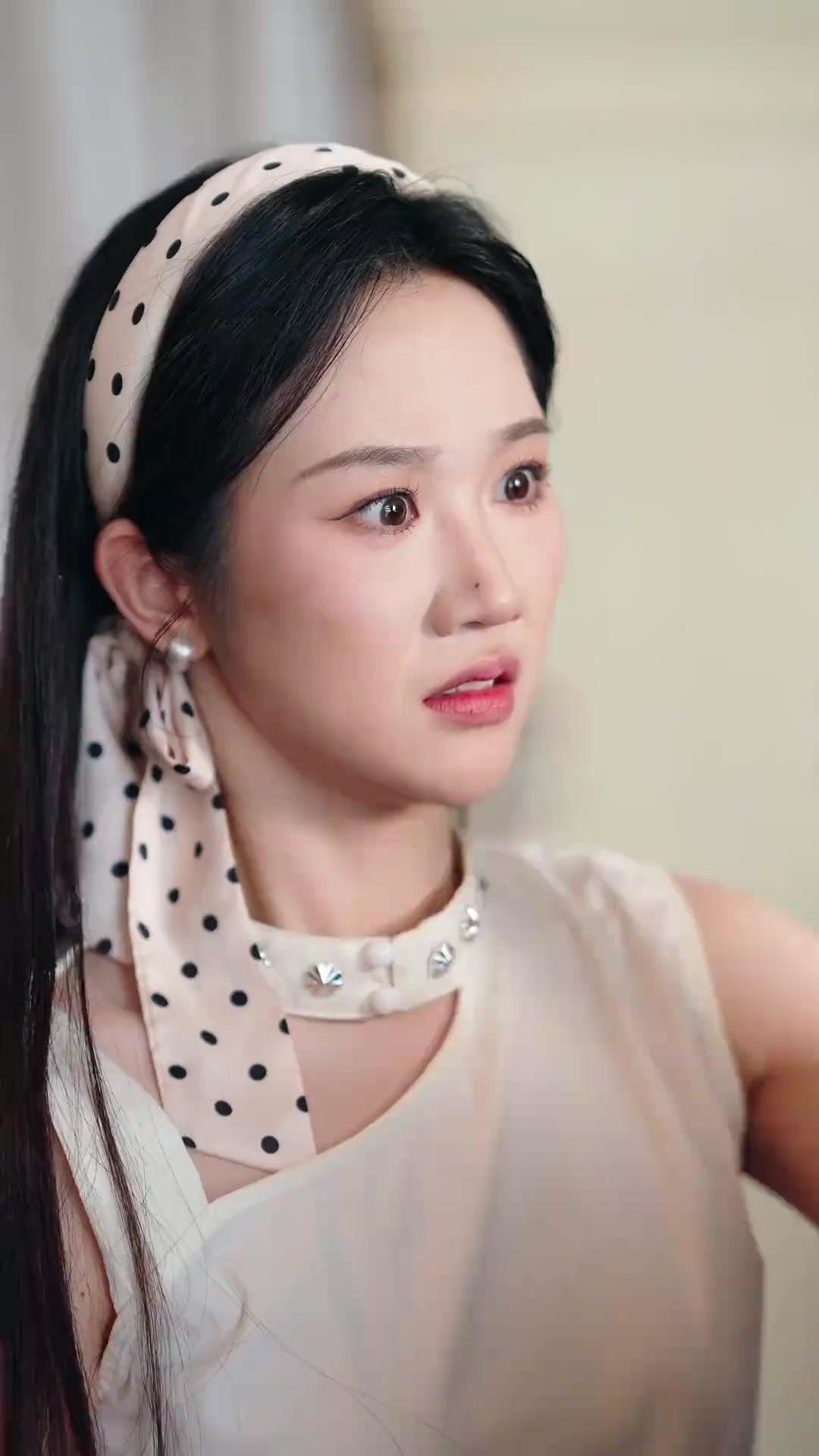 Kissed a Stranger,  Married a Billionaire