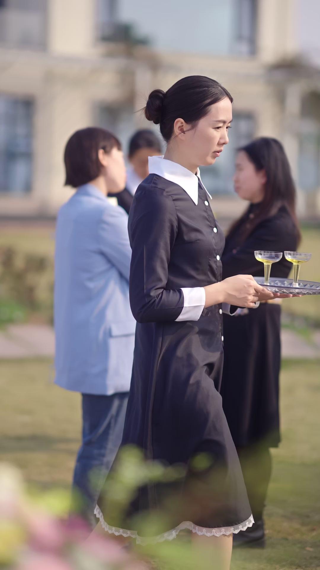 Ding! Mak, suami tercinta kamu dah dalam talian!