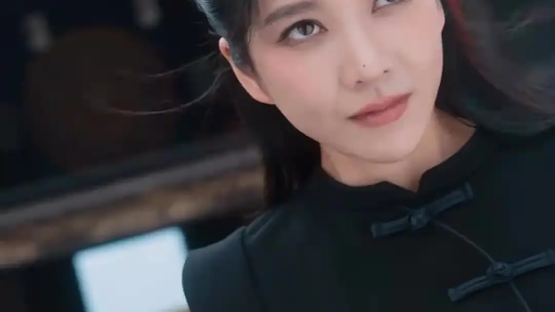 홍색 도복의 허상, 그리고 그 뒤의 진실