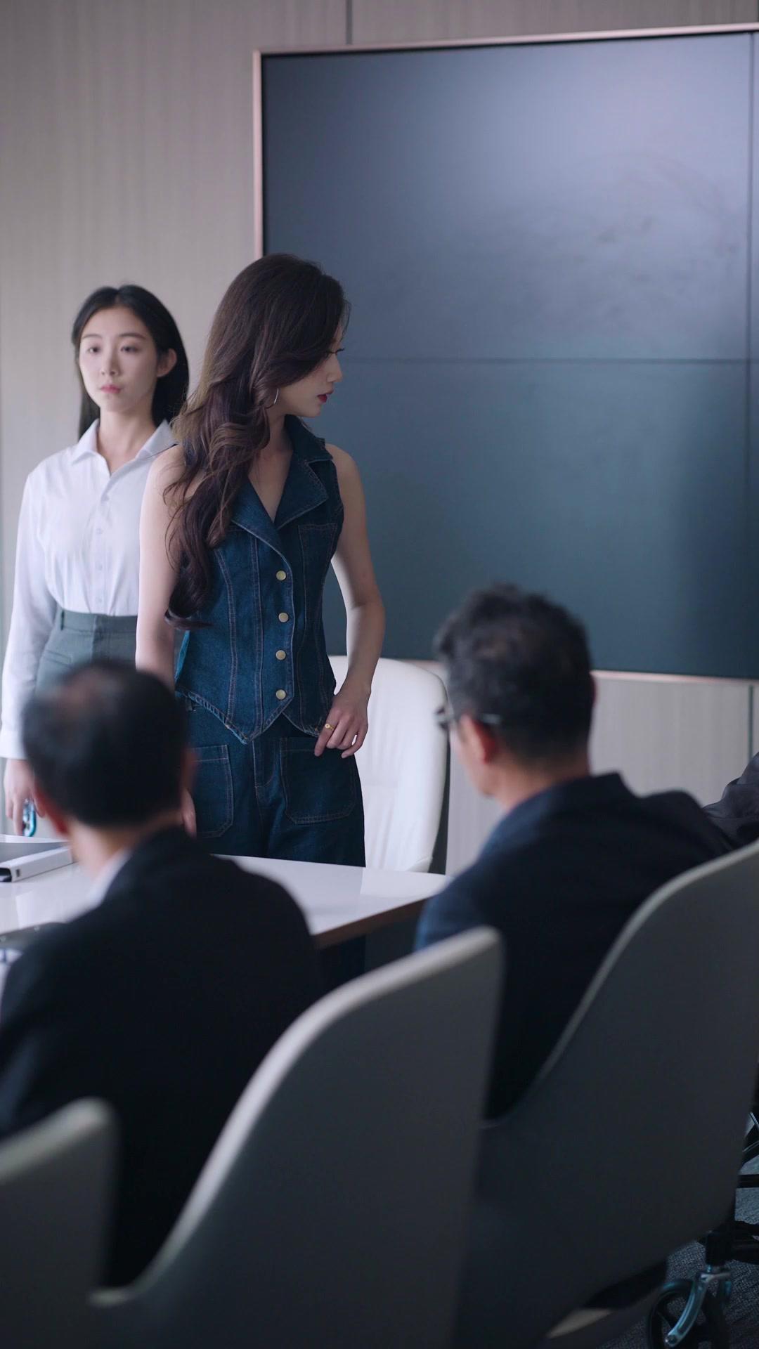 Cô Vợ Giả Ngốc