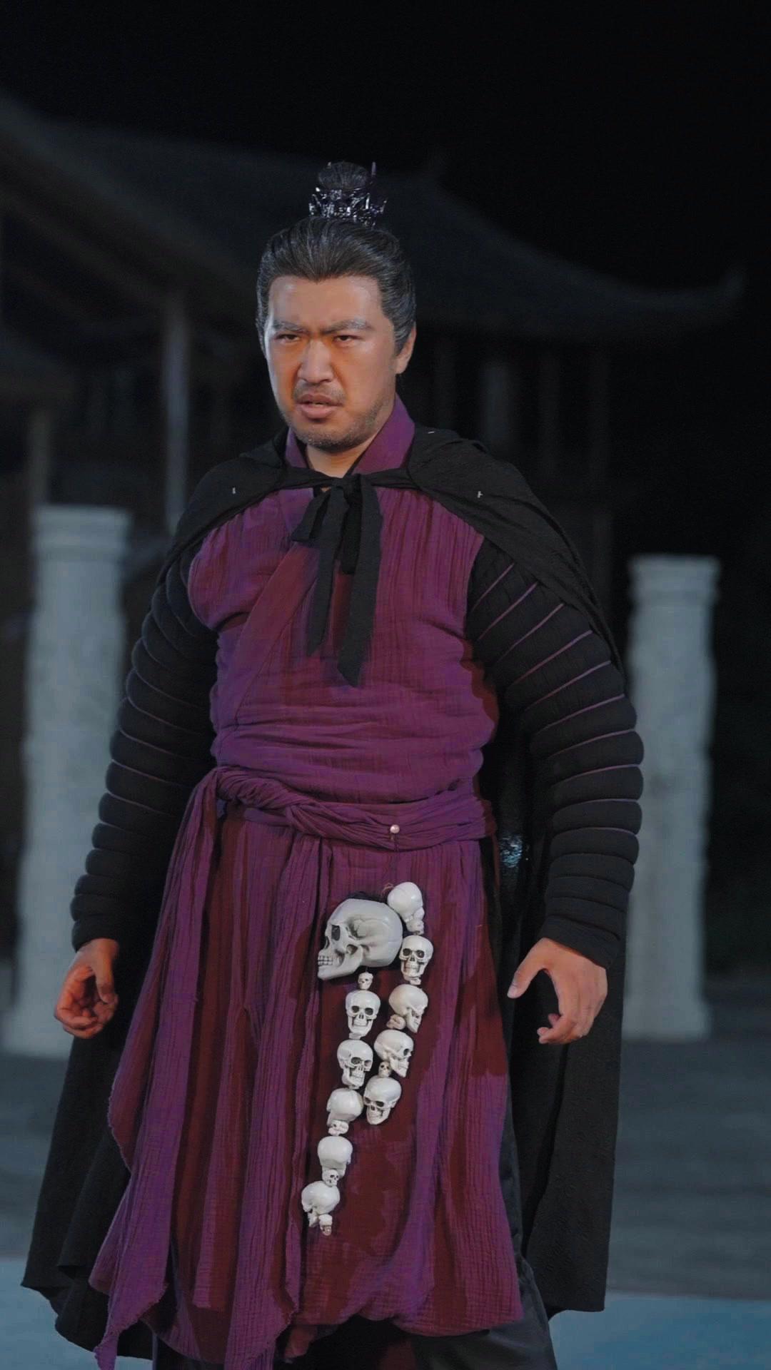 عودة سيدة السيف بعد مئتي عام