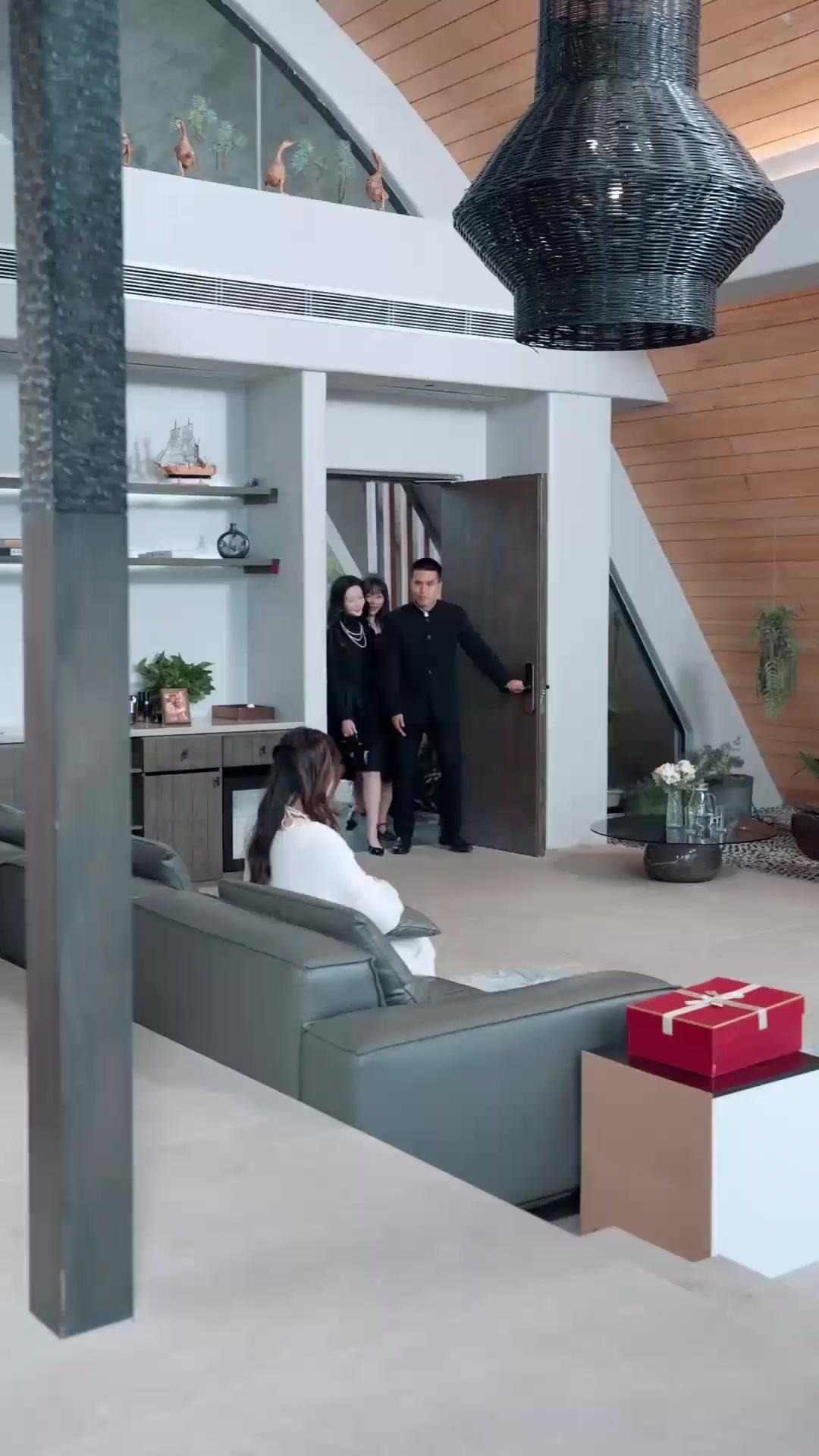 (더빙) 가시 장미, 내 손안에