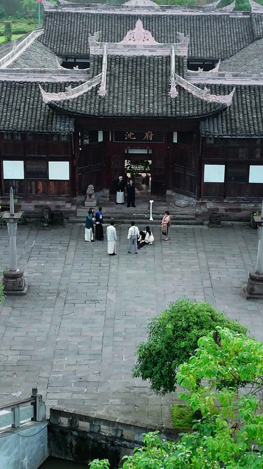 Turun Gunung Demi Cinta