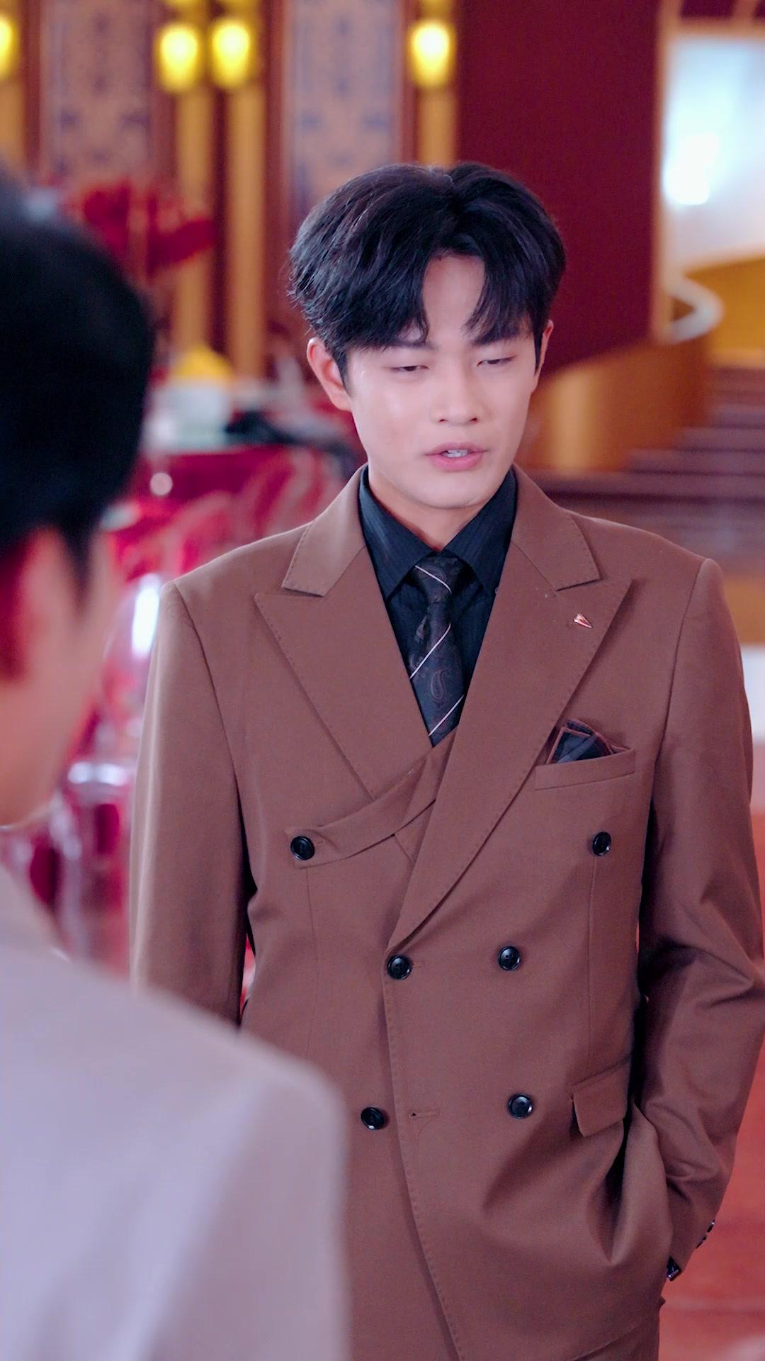 賣菜養母竟是百億董座？逆子悔瘋了