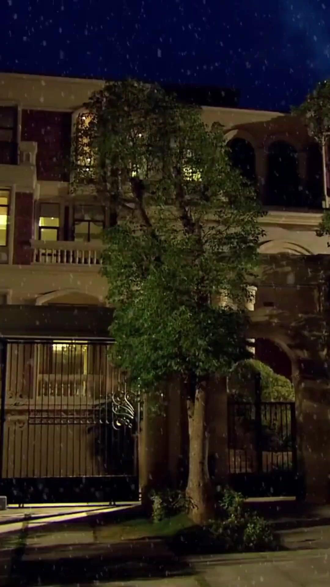 LES CROCS DE L'OMBRE