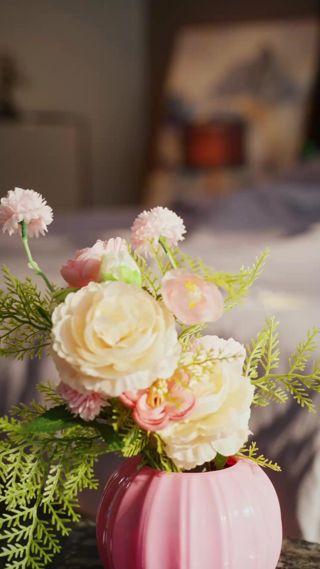 Bunga Mawar Tersembunyi