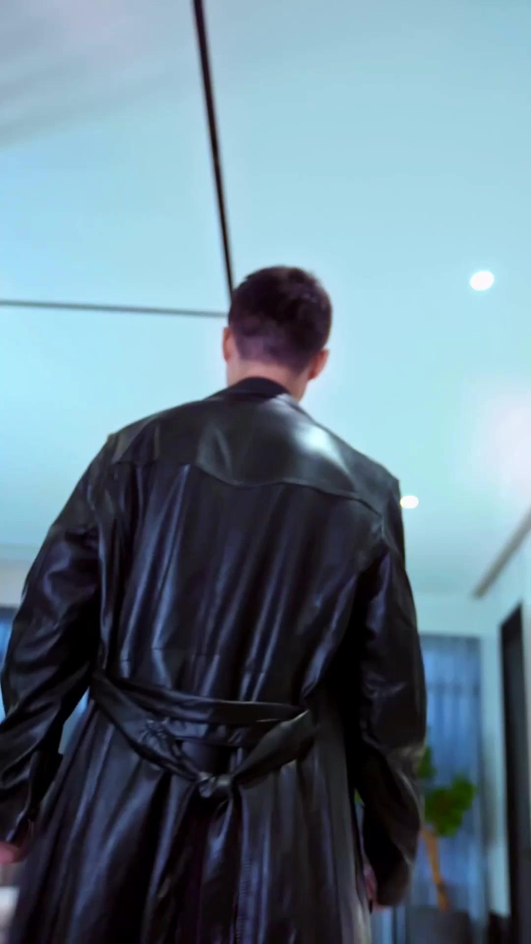 Ẩn Long Ngạo Thế