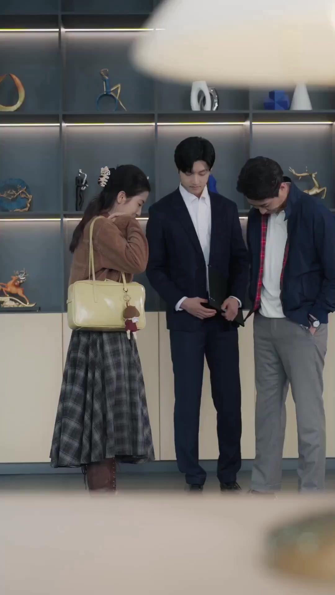 (더빙) 회장님, 저는 신입이에요